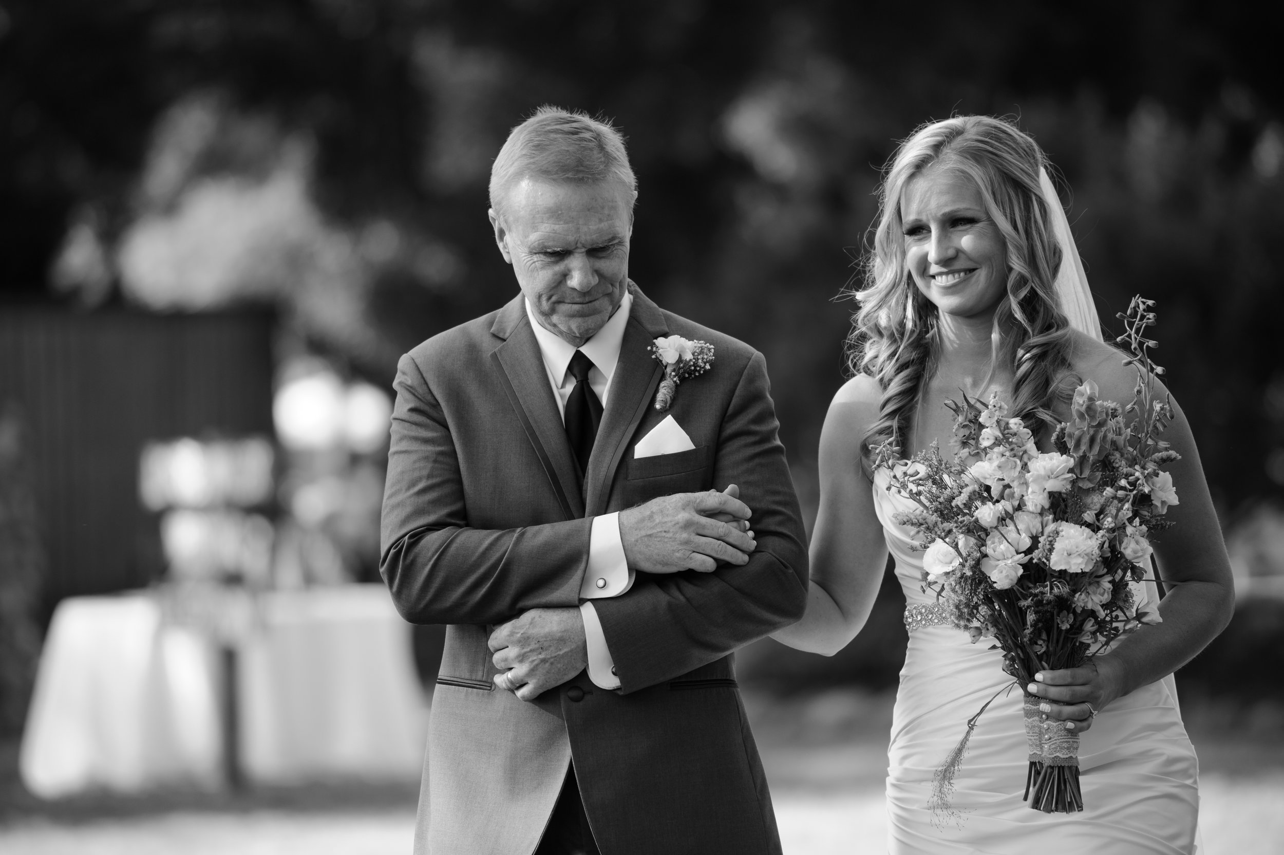 lindsey-alex-014-backyard-sacramento-wedding-photographer-katherine-nicole-photography.JPG