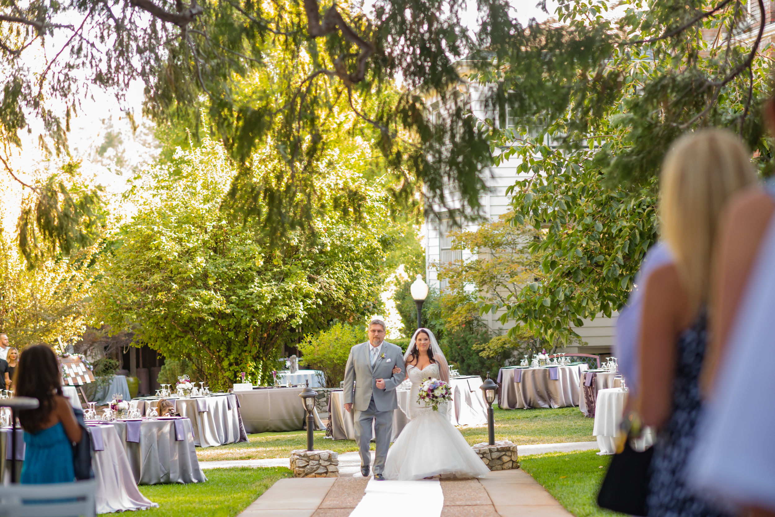 erika-seth-015-monte-verde-inn-sacramento-wedding-photographer-katherine-nicole-photography.JPG