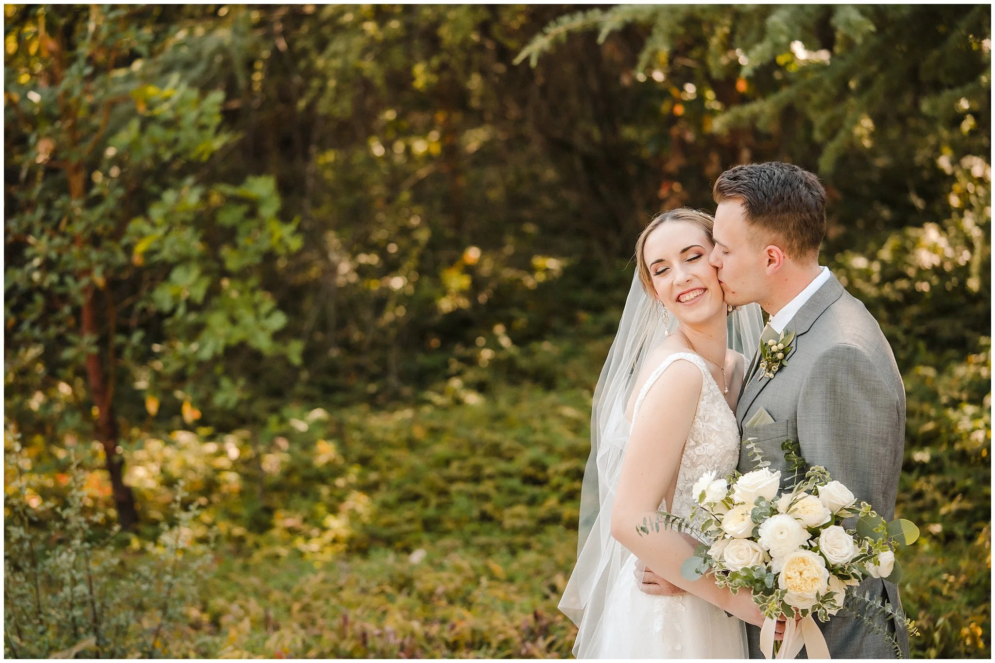 leah-tyler-monteverdeinn-foresthill-weddingphotographer-katherinenicolephotography22.JPG