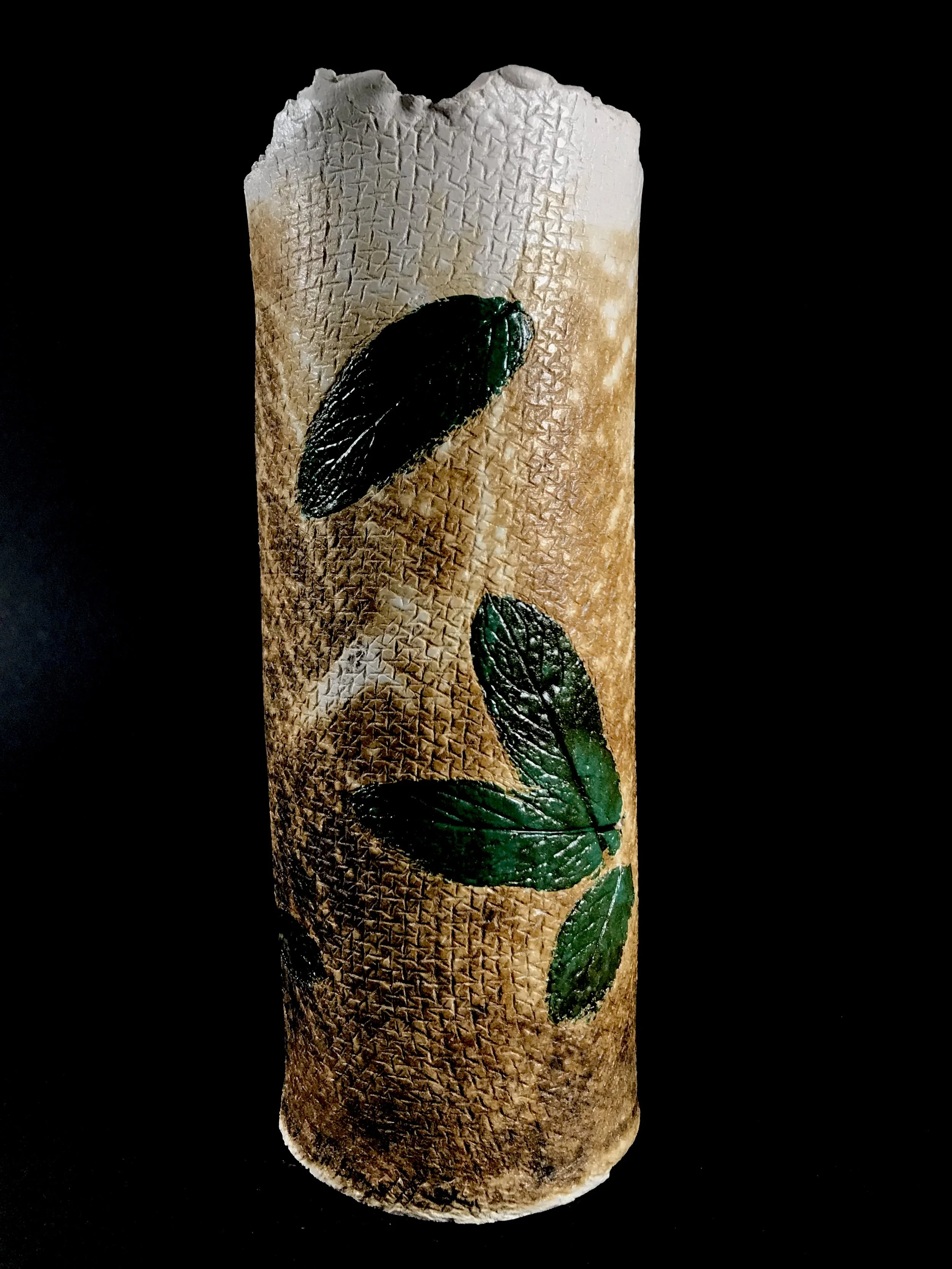 Obvarra Vase With Green Leaf Highlights