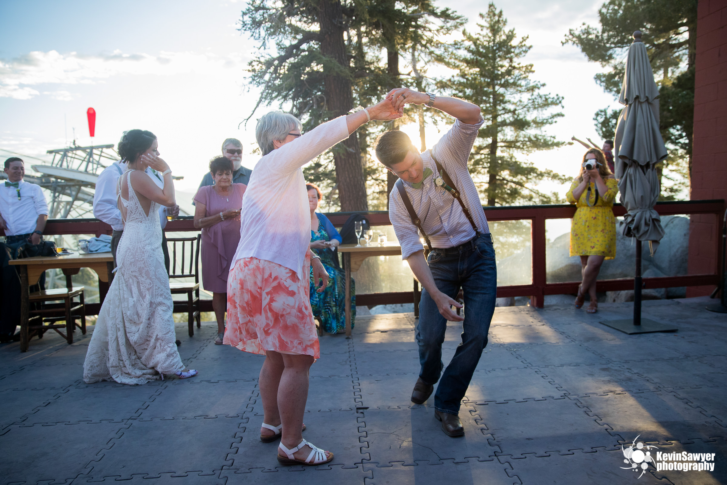 lake tahoe wedding photographer heavenly lake view lodge