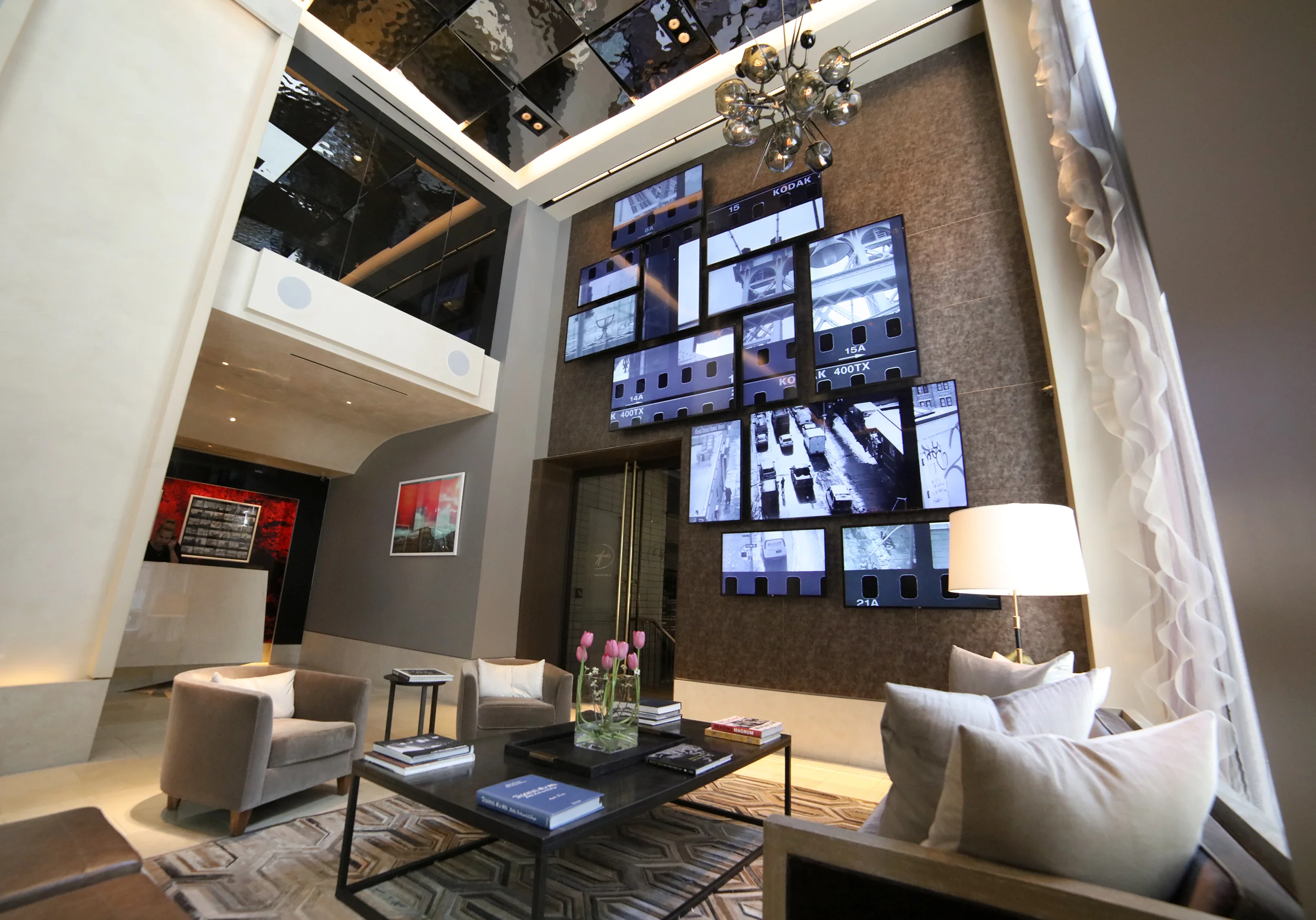 The Quin melds modern opulence with its rich artistic heritage. Located near Central Park, the Quin offers effortless access to the best of New York City’s quintessential experiences – expanding upon what one imagines when thinking about Manhattan. MALMBERG produced custom centerpieces for the triplex Penthouse Suite, multiple guest rooms,corridor areas, and state of the art 17’ Digital Video wall in the hotel’s lobby.