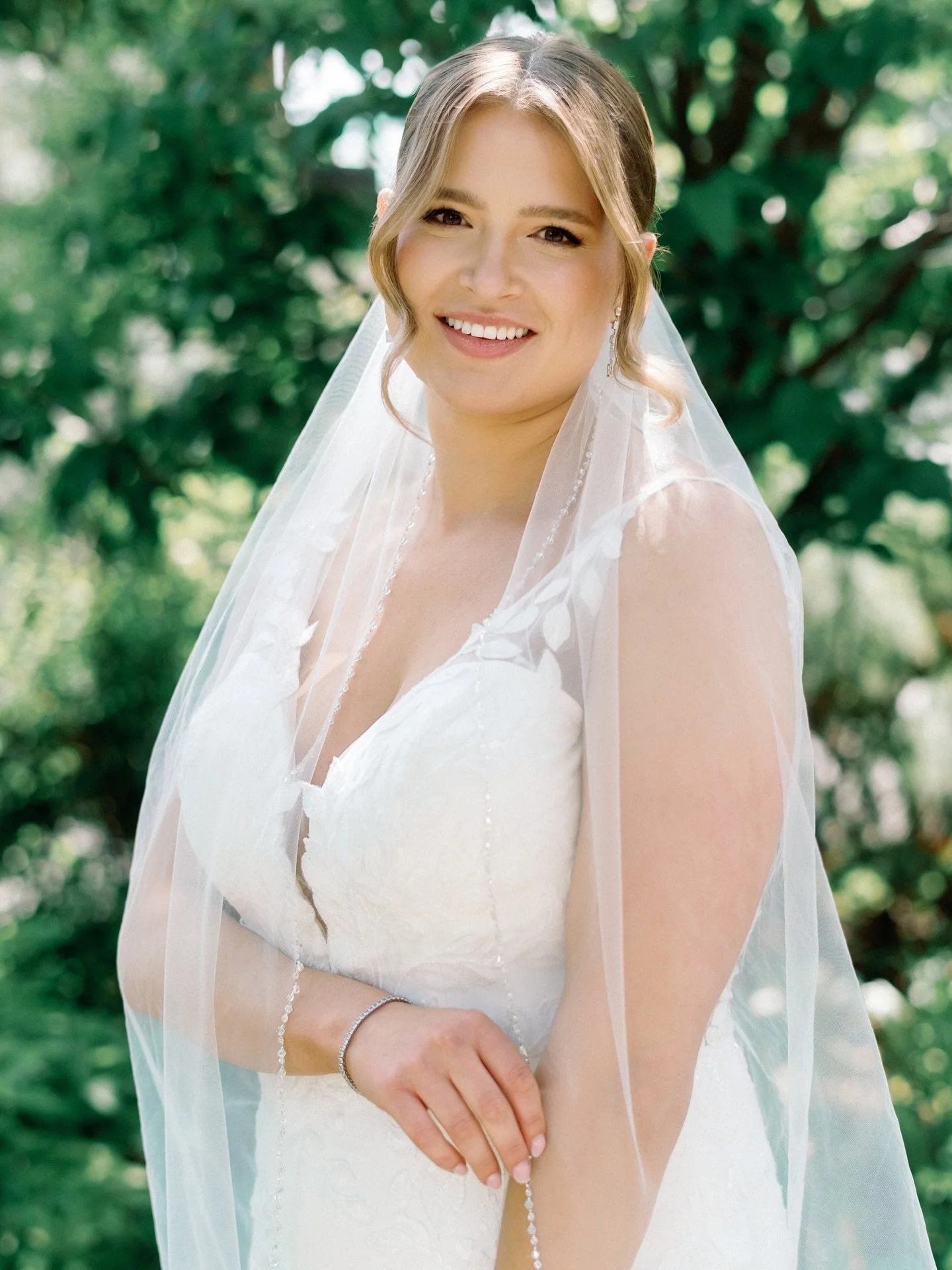 Sarah &amp; Christian 13
.
Design &amp; Coordination: @mdawndesigns 
Videographer: @clovisphotoandfilm 
Venue &amp; Catering: @calgarygolfcc 
Second Photographer: @zandrhea 
Rentals: @modernrentals.ca 
Florist: @hawthornplains 
Stationery: @hollylove