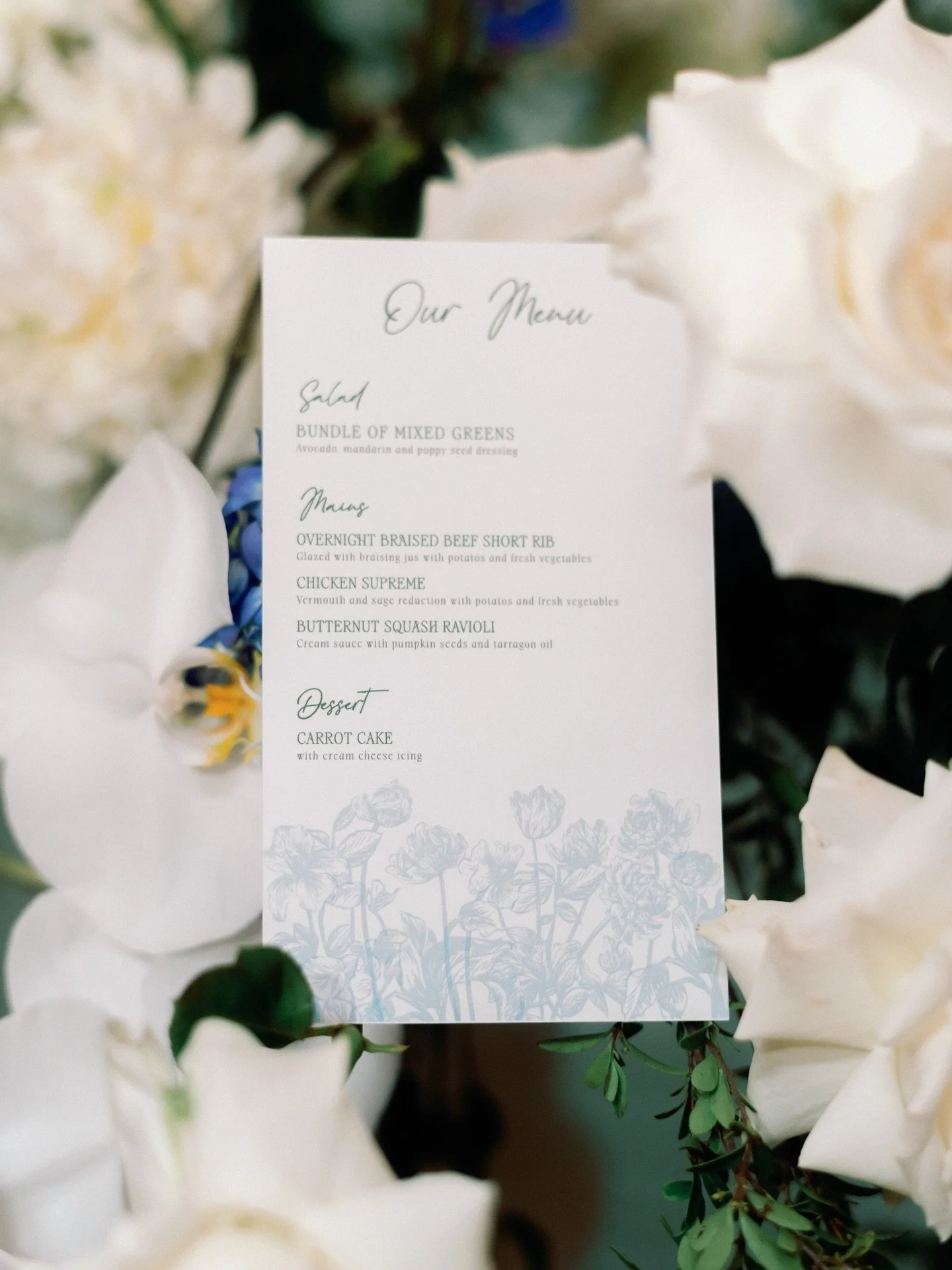 Sarah &amp; Christian 17
.
Design &amp; Coordination: @mdawndesigns 
Videographer: @clovisphotoandfilm 
Venue &amp; Catering: @calgarygolfcc 
Second Photographer: @zandrhea 
Rentals: @modernrentals.ca 
Florist: @hawthornplains 
Stationery: @hollylove