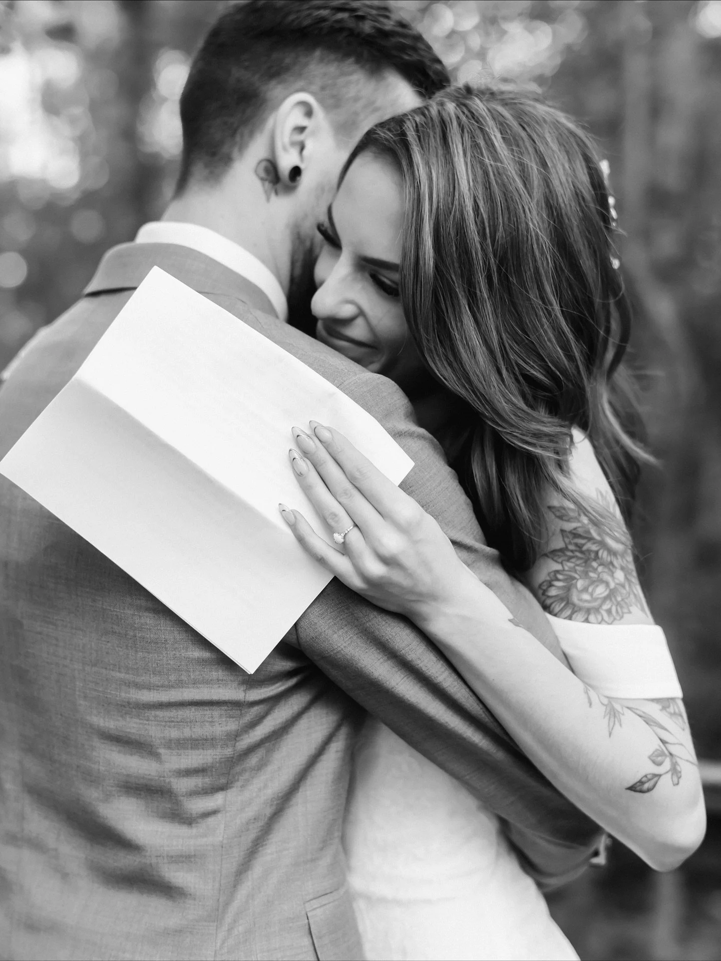 Sabrina &amp; Devon 5
.
.
.
.
#classicbride #timelessstyle 
#calgaryweddingphotographer #calgaryphotographer #yycweddingphotographer #yycphotographer #albertaweddingphotographer #albertaphotographer #yyclove #weddinginspo #weddingphotographer #looksl