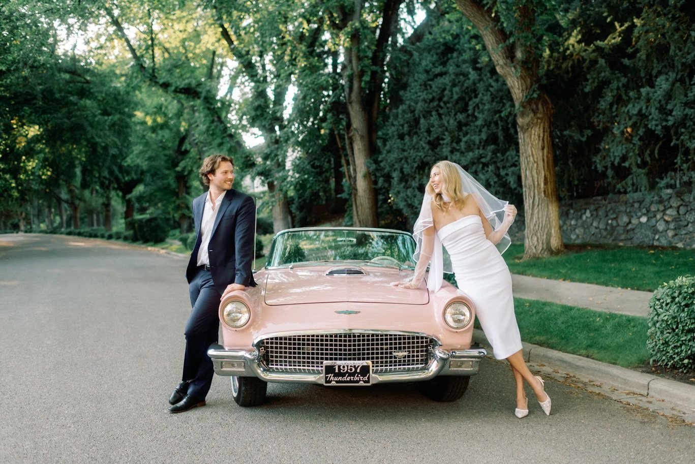 Julie &amp; Jordan 14
.
.
.
.
#calgaryphotographer #albertaphotographer #naturallightphotography #naturallightphotographer #lookslikefilm realbride portraitcollective yycweddingphotographer albertaweddingphotographer calgaryweddingphotographer cuteco