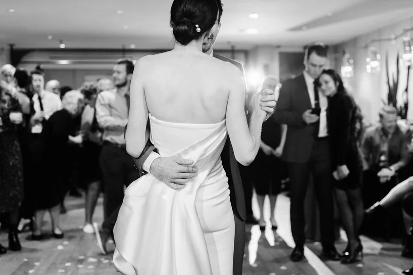 Caron &amp; Jordan 6
.
Venue: @thewestleyhotel @alfornoyyc 
Florist: @nectareandroot 
Hair &amp; Makeup Artist: MKMH.ca
Wedding Gown Designer: @solacelondon 
Bridesmaids Dresses: @saks 
Groomsmen Suits: @hudsonsbay
.
.
.
.
#yycweddingphotographer #ca