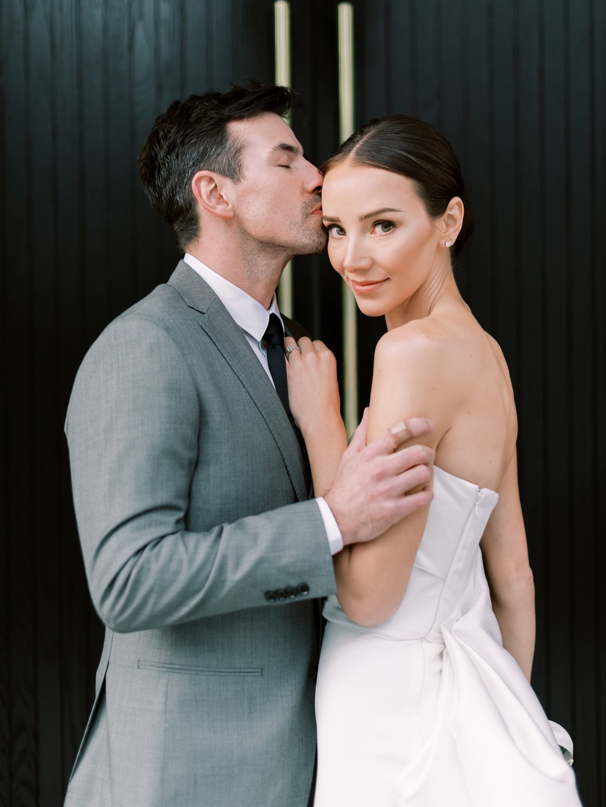Caron &amp; Jordan 7
.
Venue: @thewestleyhotel @alfornoyyc 
Florist: @nectareandroot 
Hair &amp; Makeup Artist: MKMH.ca
Wedding Gown Designer: @solacelondon 
Bridesmaids Dresses: @saks 
Groomsmen Suits: @hudsonsbay
.
.
.
.
#yycweddingphotographer #ca