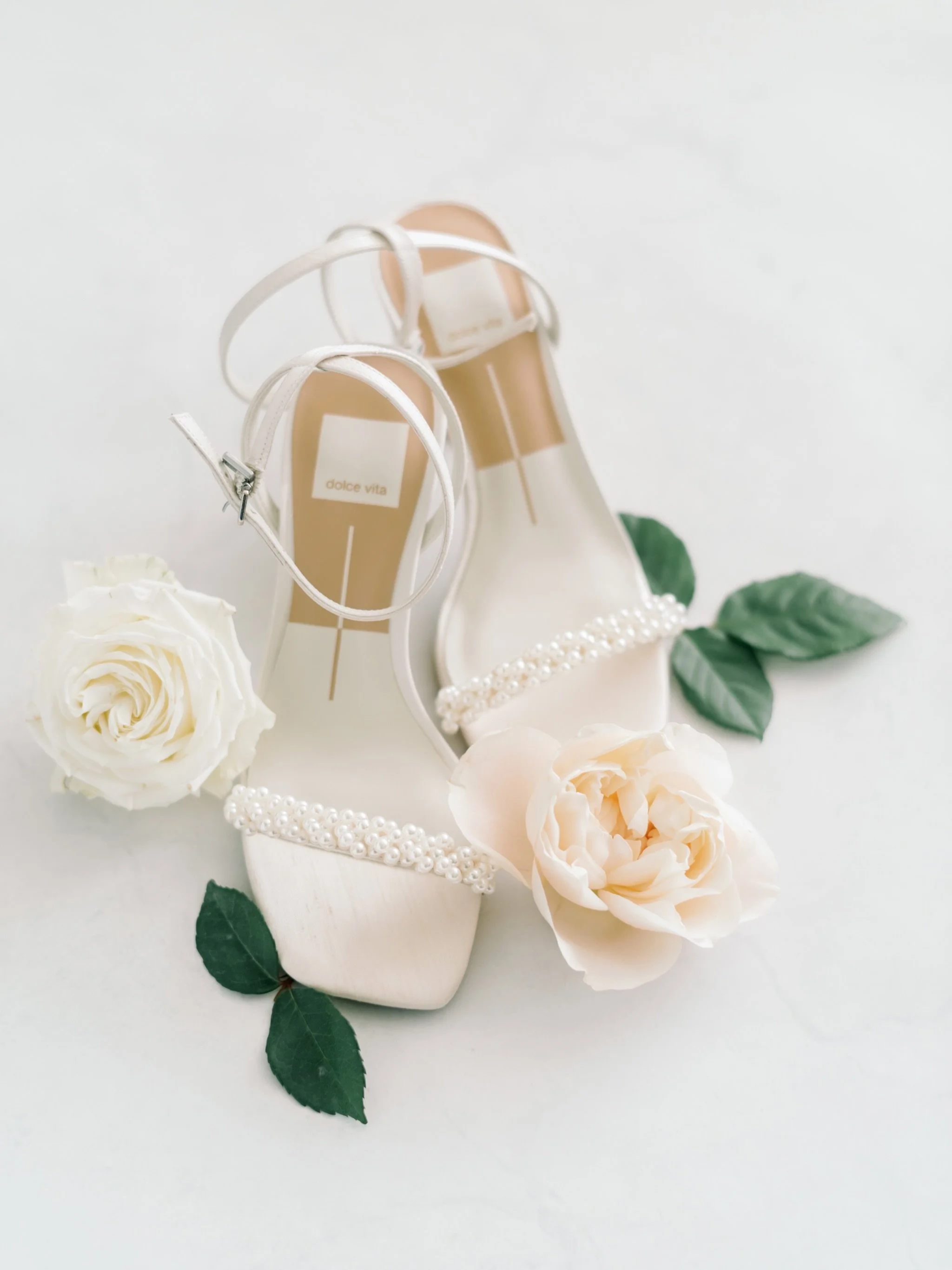 Tram &amp; Bryan 5
.
Venue: @meadowmuseyyc
Videographer: @heartbeatsyyc
Florist: @lebouquetfloral
Cake Artist: @prettysweetyyc
DJ: @heartbeatsyyc
Hair &amp; Makeup Artist: @zuna_artistry
Wedding Gown Boutique: @blissfulbridalyyc
Wedding Gown Designer