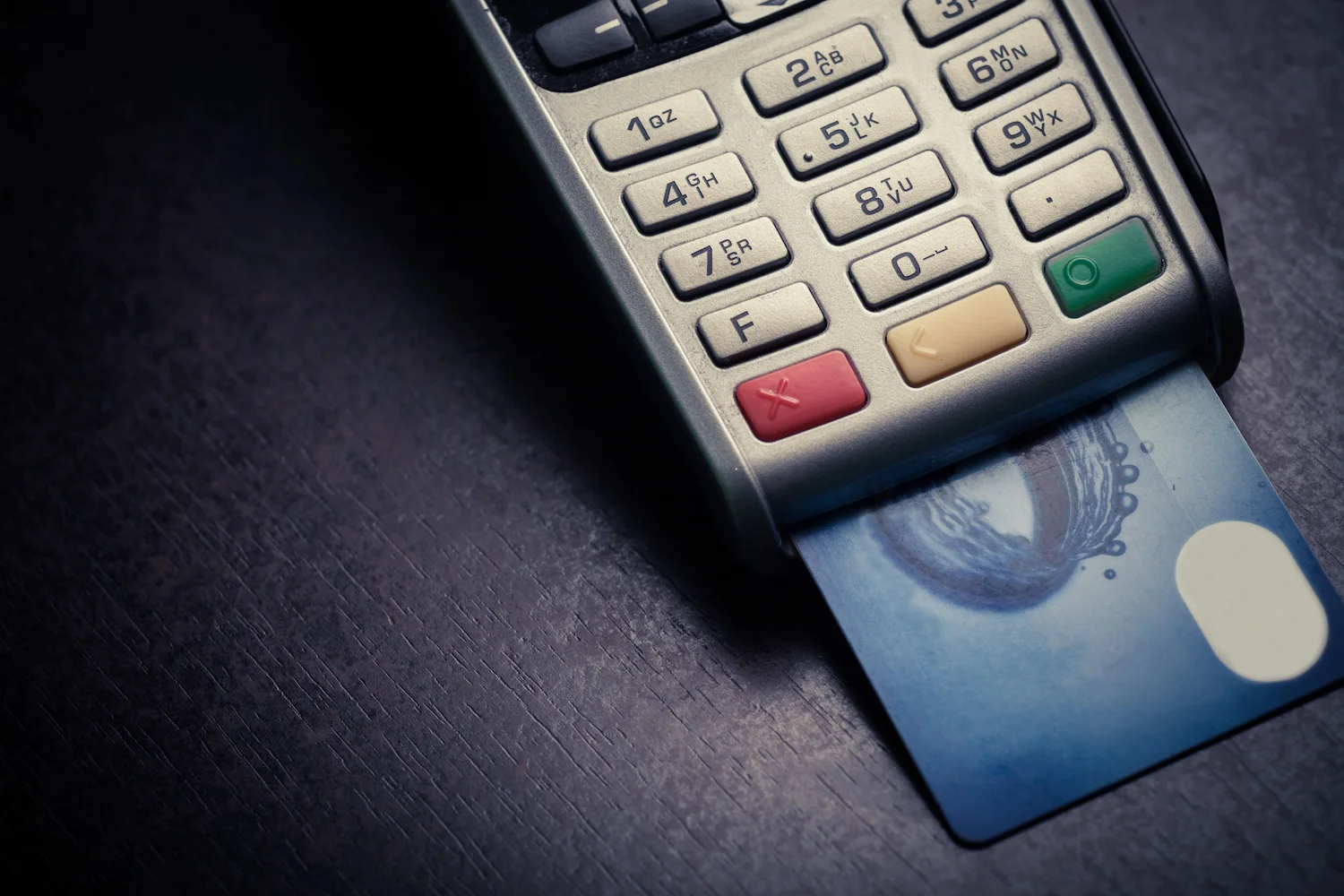 3 Reasons Why The EMV Switch in 2017 Is A Good Idea