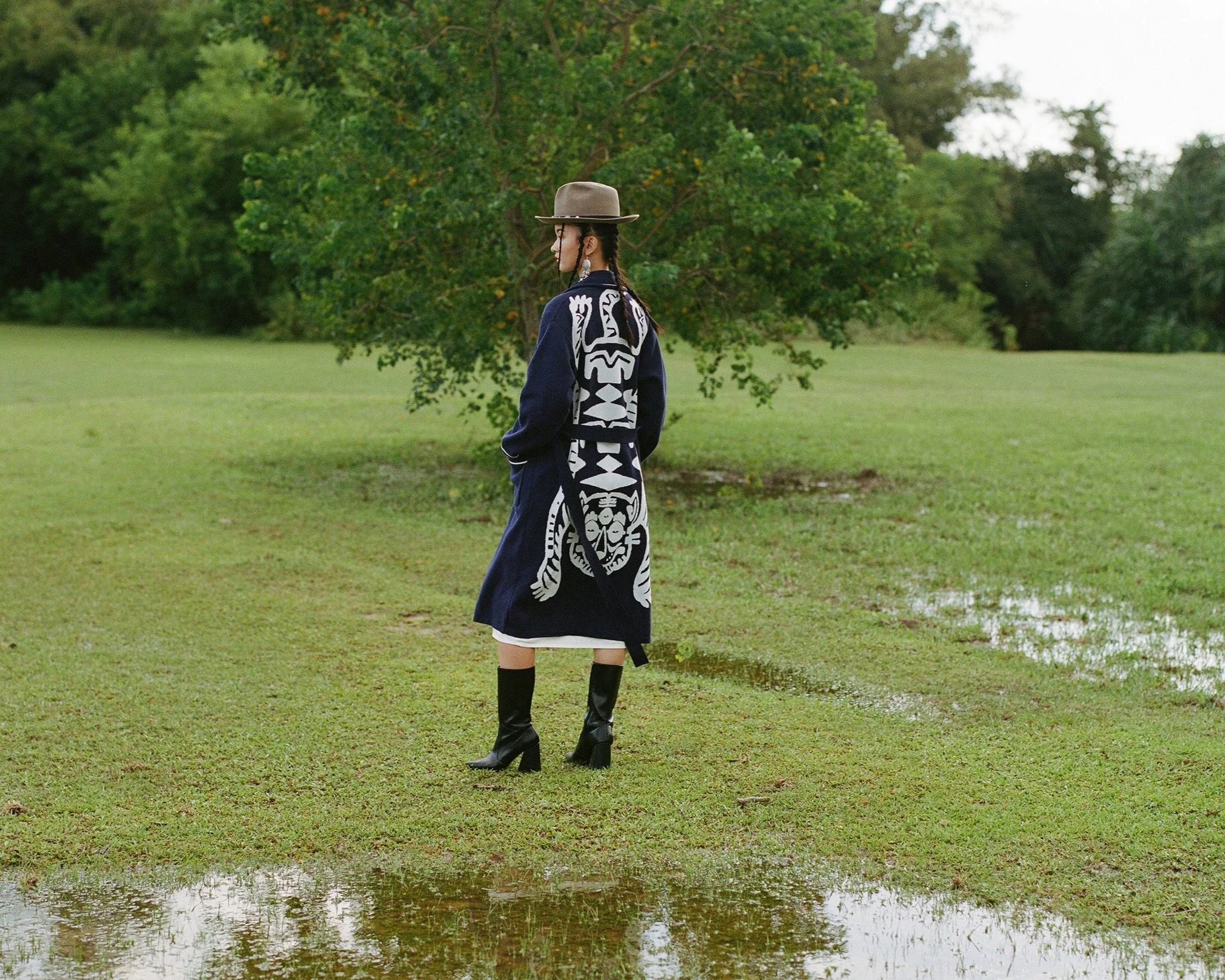 CYNTHIA+%26+XIAO+TIGER+ROBE