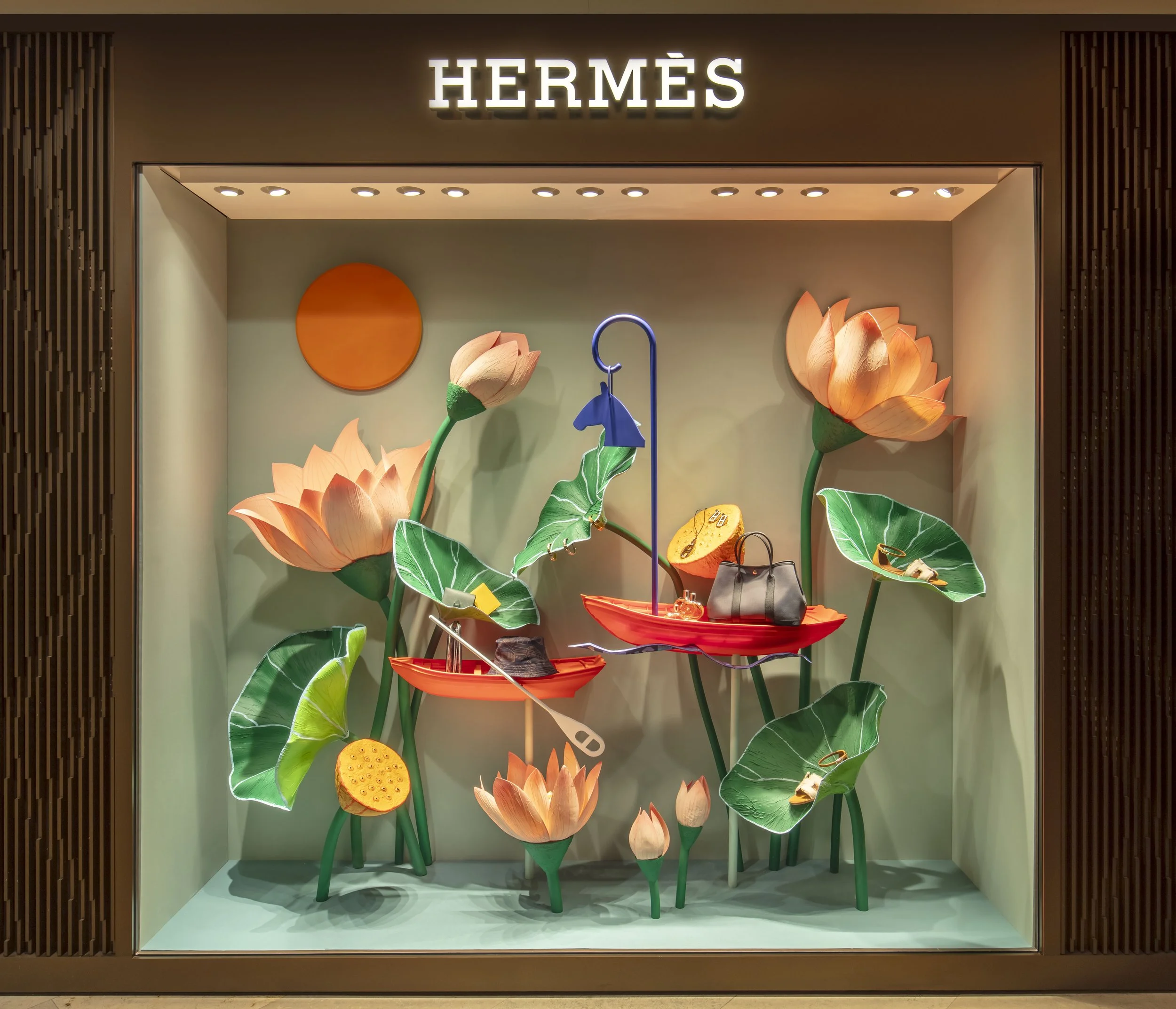 Hermes window design by Cynthia Mak inspired by Along the River During the Qingming Festival in Hong Kong and Macau