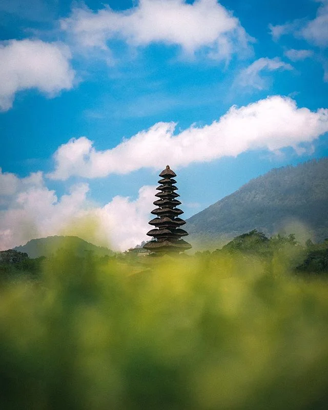 Trying to see things from a new perspective 🏞 
#ulundanu #thebalibible #wonderfulindonesia