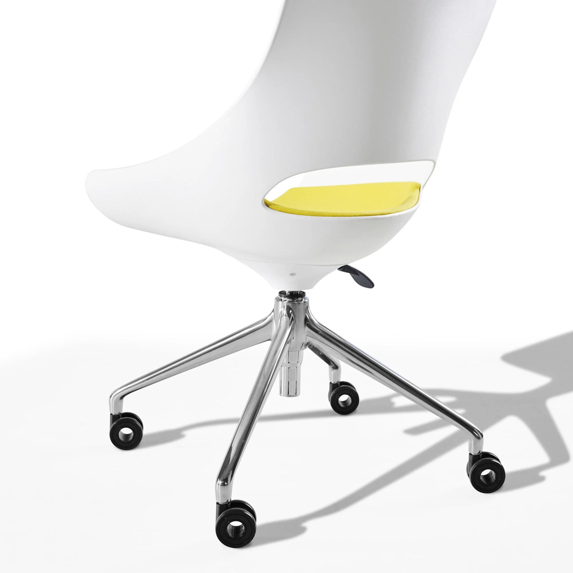 Jones-and-Partners-Touch-office-seating-9.jpg