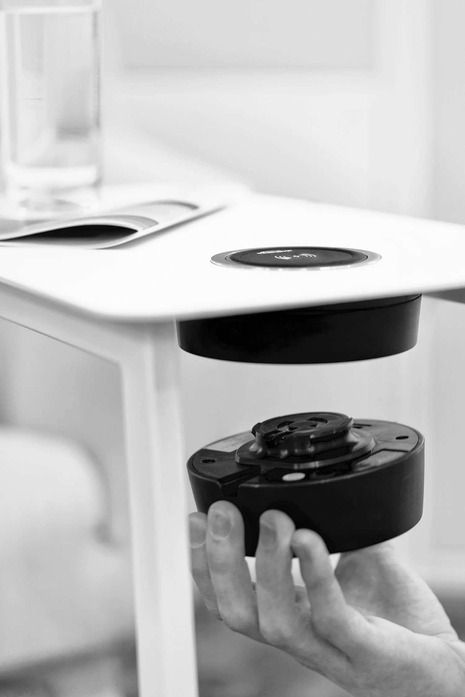 Jones-and_Partners-Aircharge-battery-pack-12.jpg