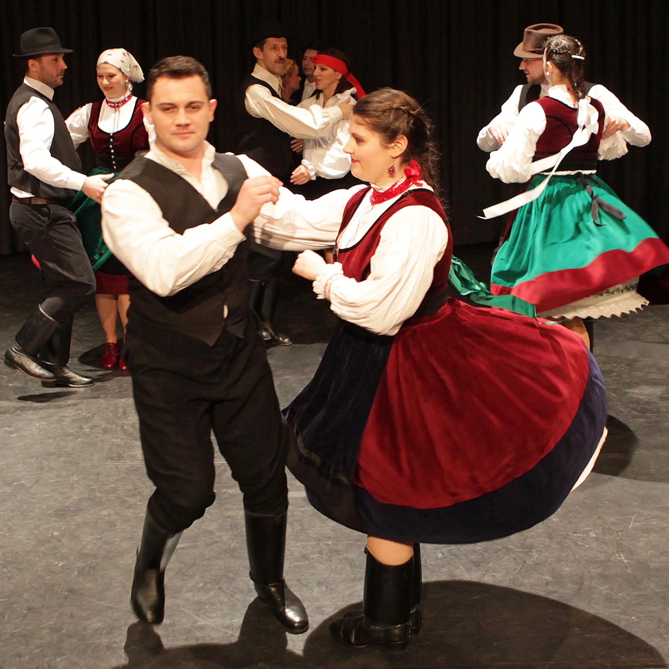2015 "Gänsehaut-Libabör" Ungarische Folkloregruppe REGÖS