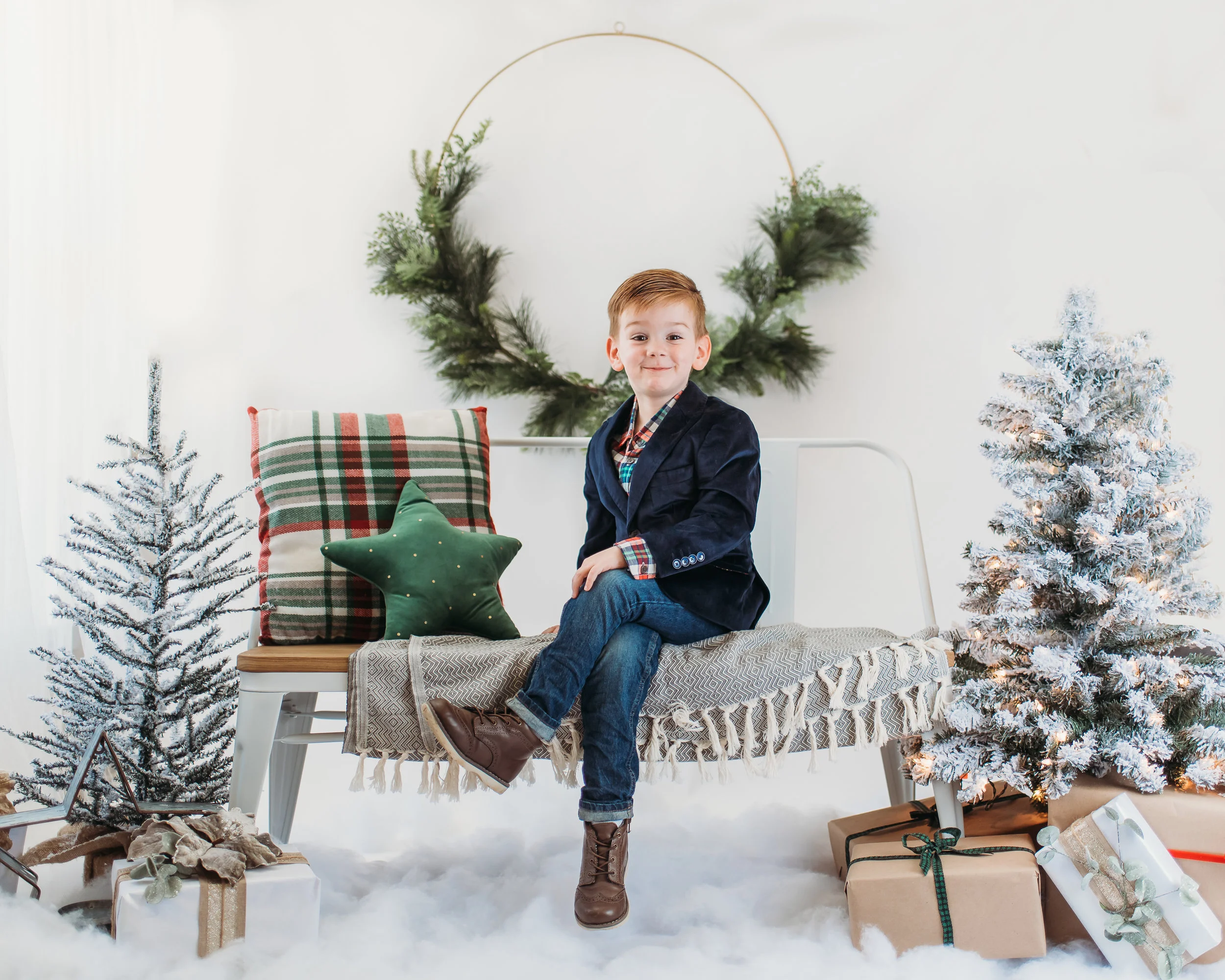 2023 Limited Edition Christmas Mini Sessions | Downtown Woodstock Georgia