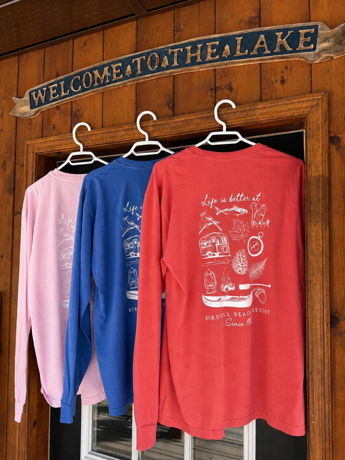 Breezy Saturdays and lake days just go together ☀️

Whether you&rsquo;re out for a morning walk, enjoying a campfire, or cruising around the park, our long sleeve tees are the perfect extra layer to keep you comfortable!

Which colour is your favouri