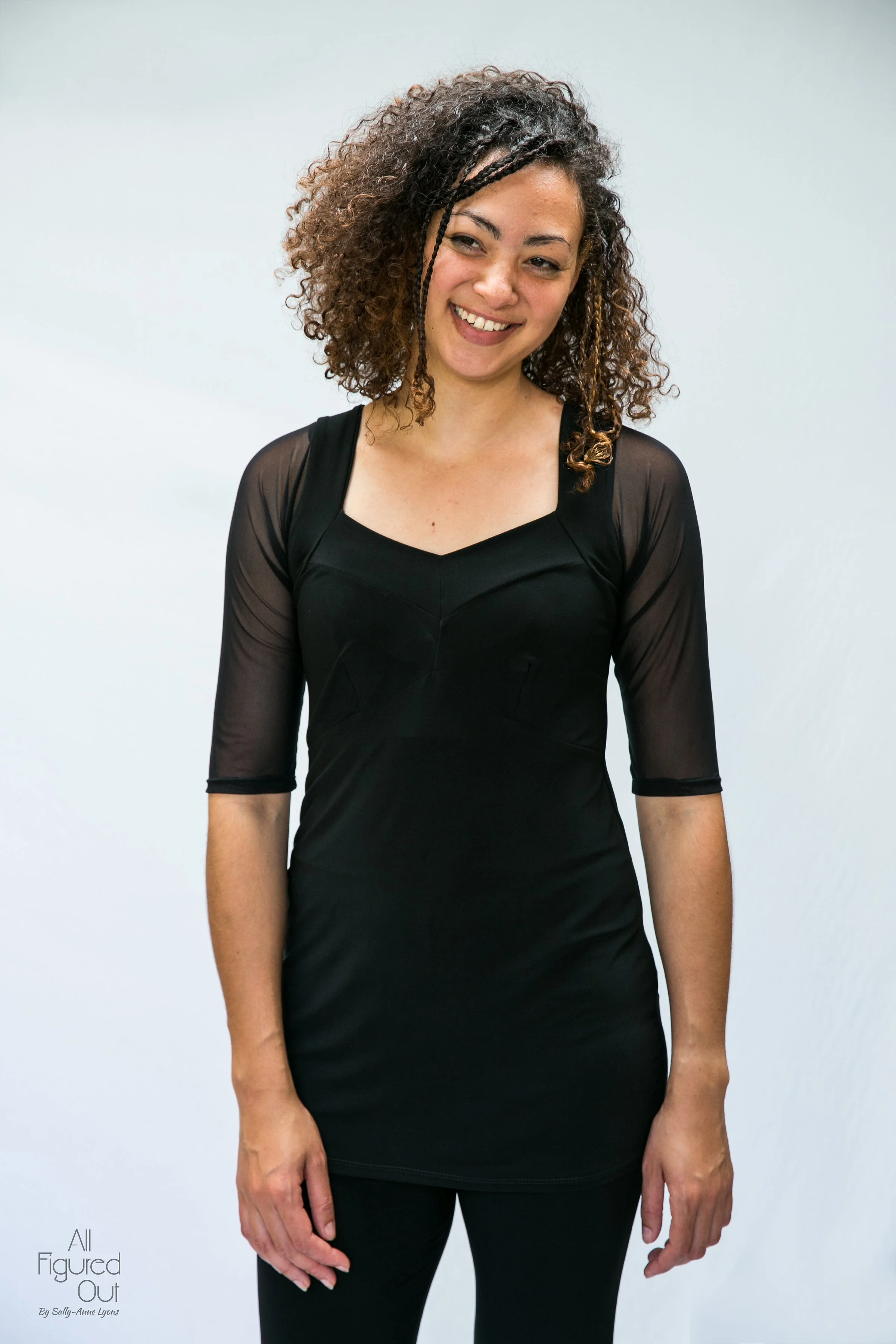 allfiguredoutdesignerwardrobesolutions_sallysentials_33.jpg