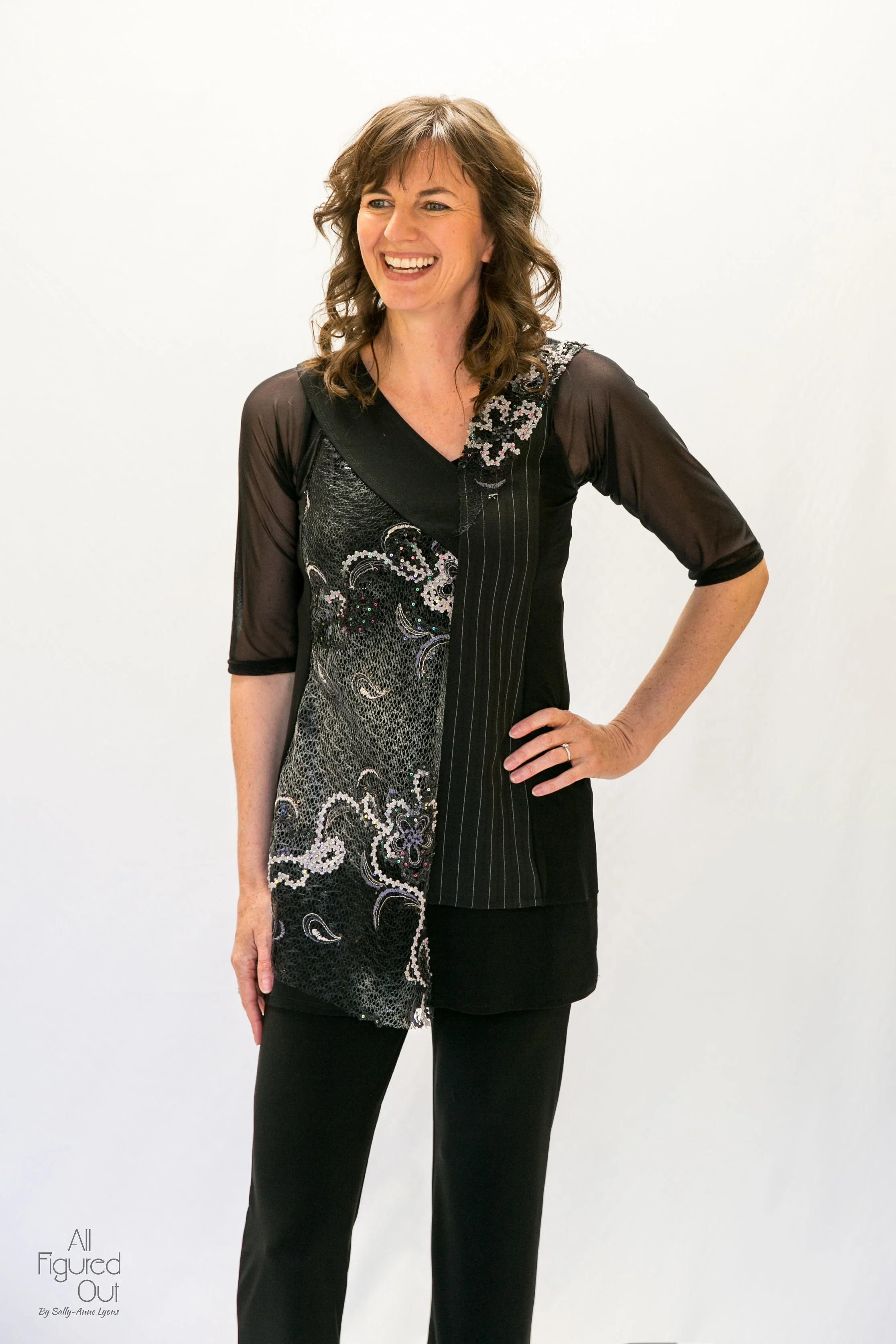 allfiguredoutdesignerwardrobesolutions_R_04.jpg