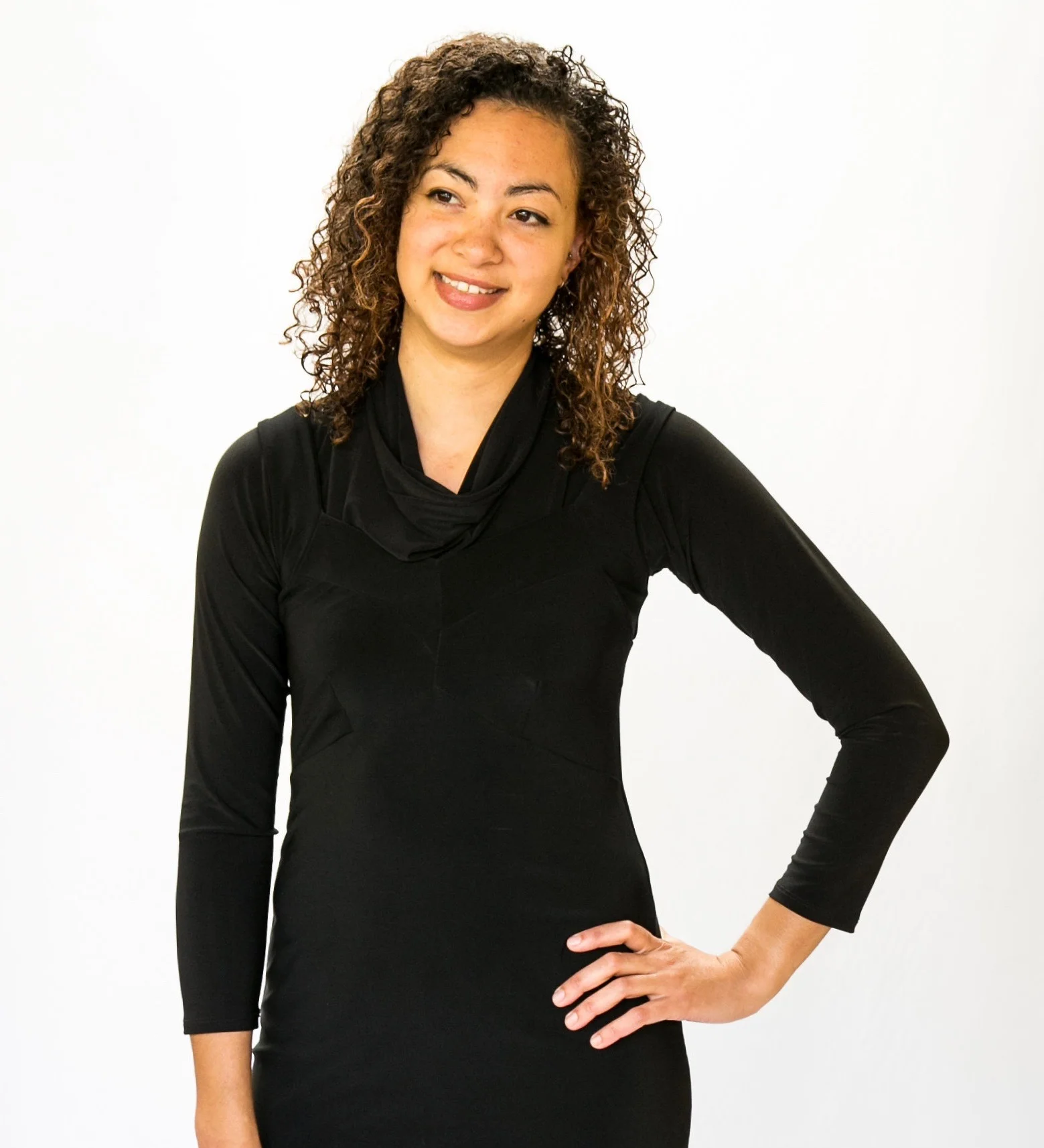 allfiguredoutdesignerwardrobesolutions_sallysentials_09.jpg