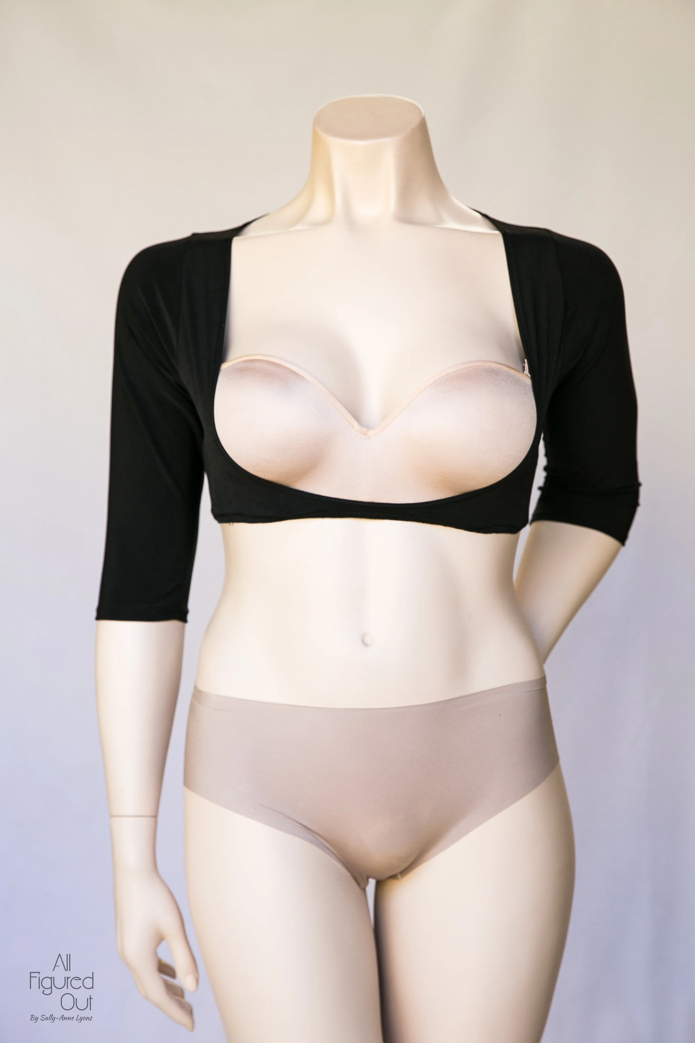 allfiguredoutdesignerwardrobesolutions_15.jpg