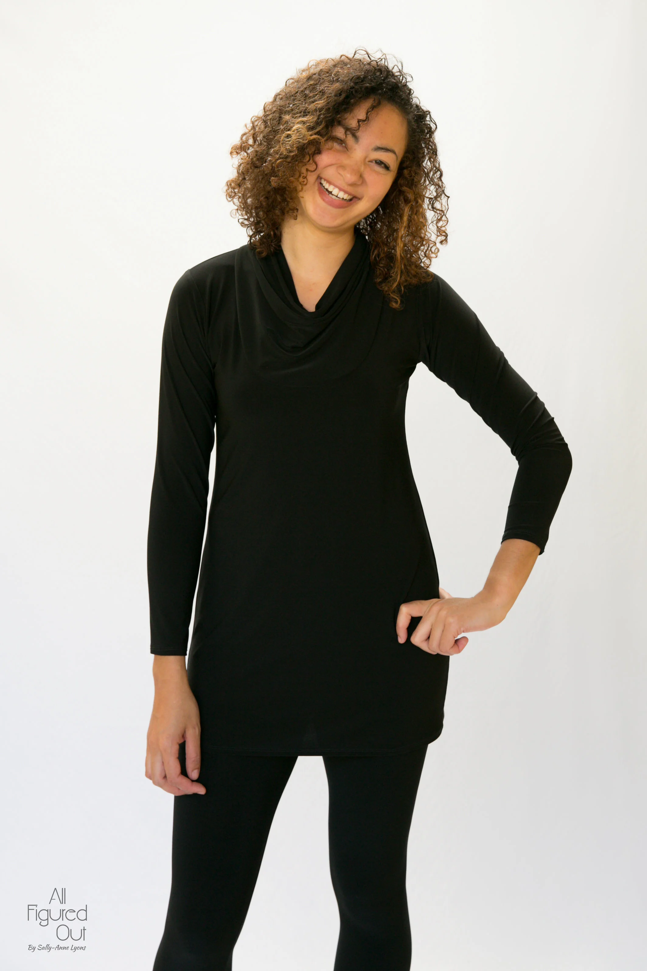 Cowl 'T' - Long Sleeve S0175107