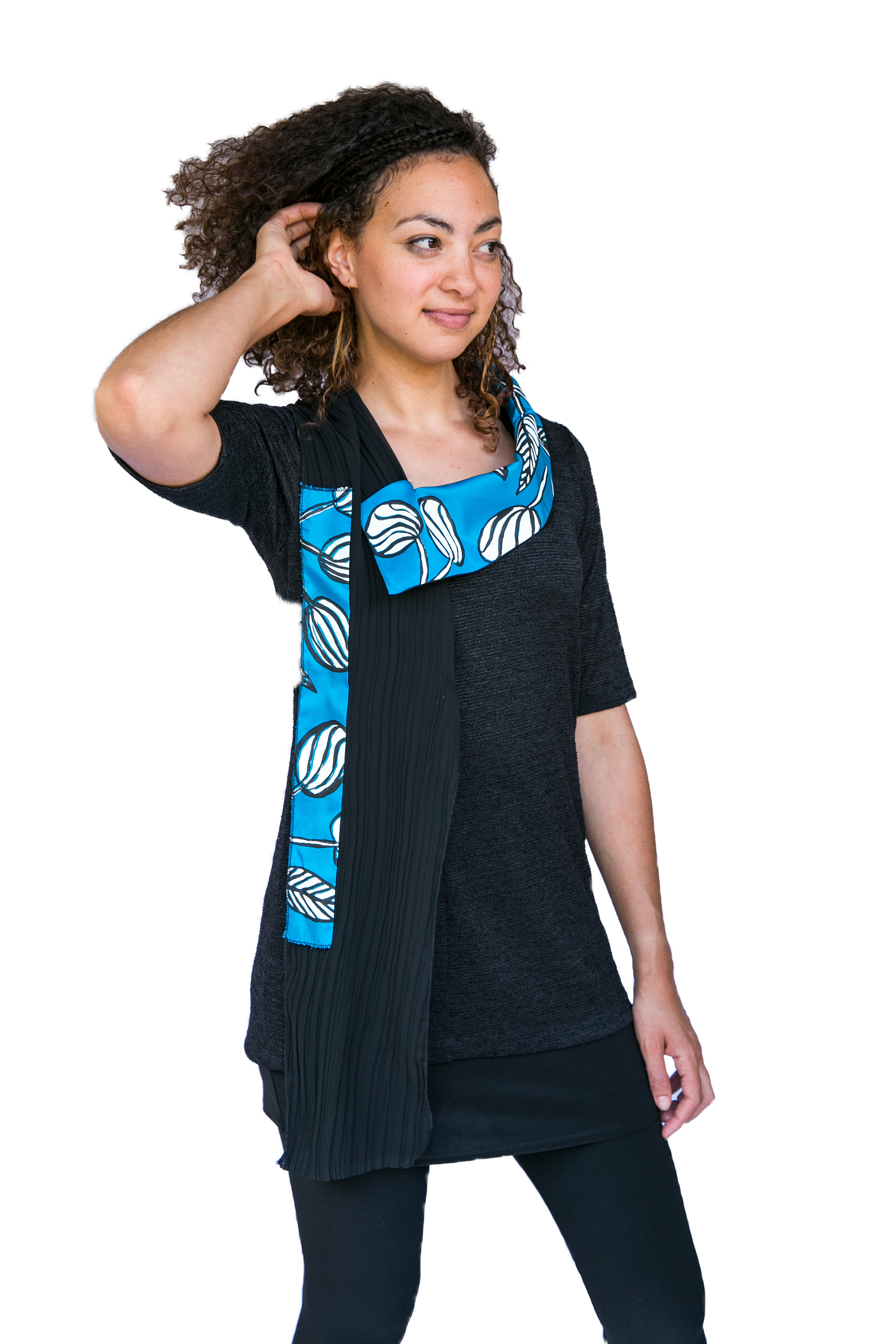 allfiguredoutdesignerwardrobesolutions_indigenouszipit_30_InPixio.png