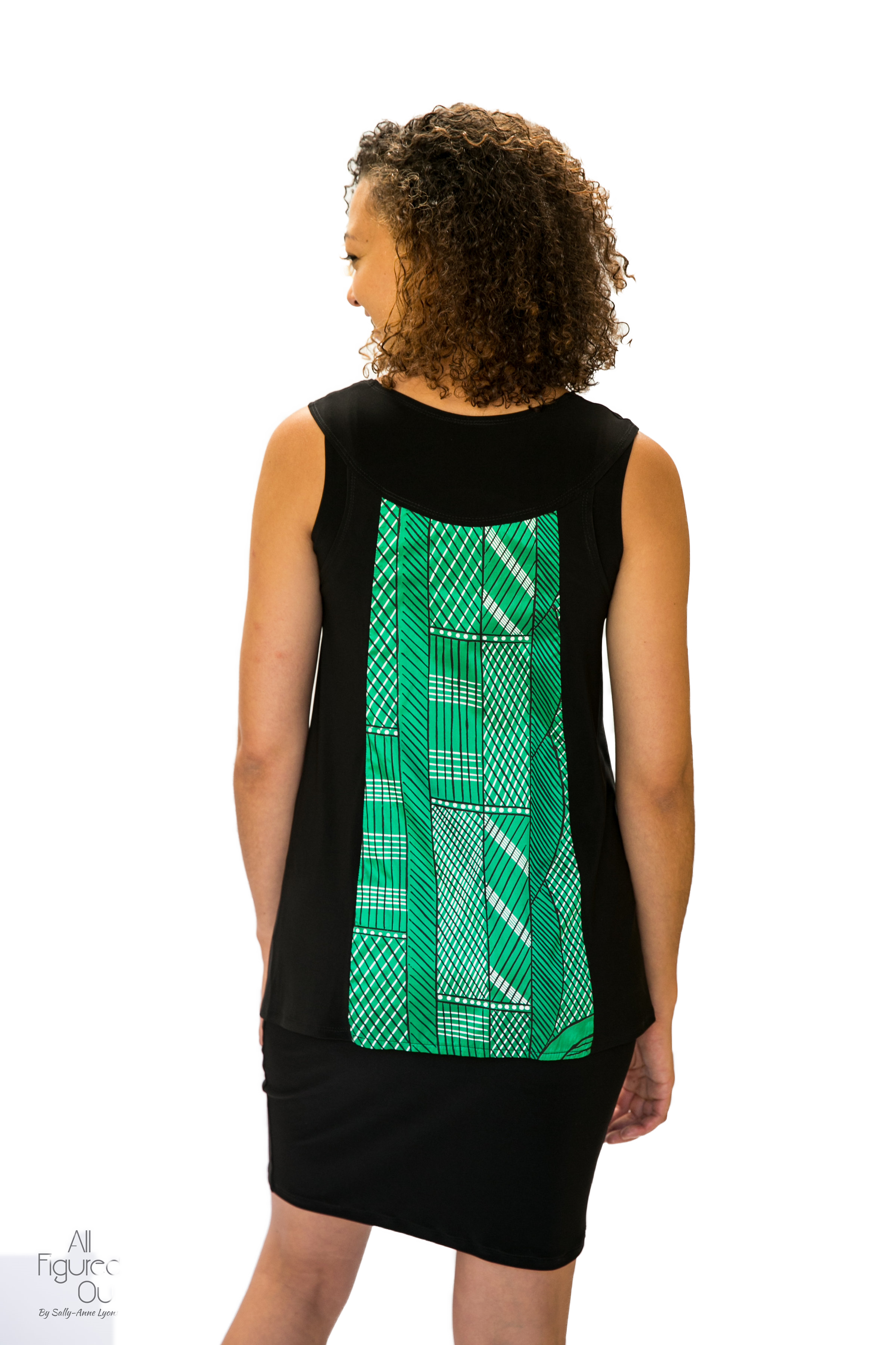 allfiguredoutdesignerwardrobesolutions_indigenous_02_InPixio.png