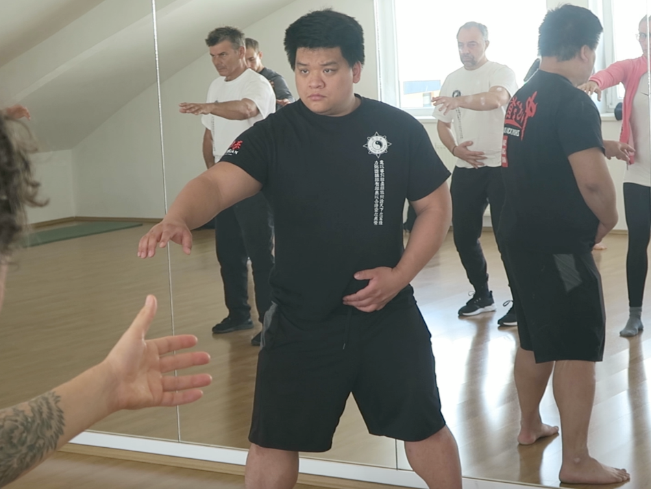 BALANCED POINT OF CONTACT (LJUBLJANA)