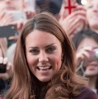 Mua Aó Đầm Giống Công Chúa Kate Middleton!