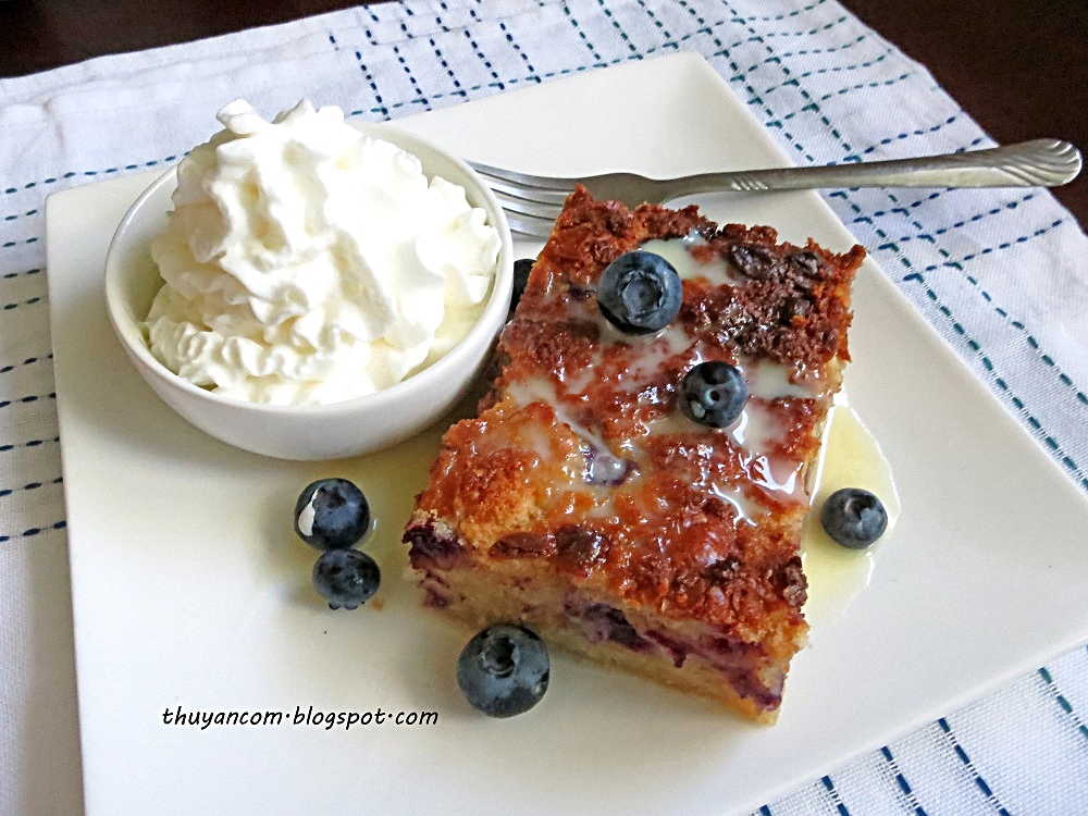 Bánh Blueberry Bread Pudding Với Sữa Đặc