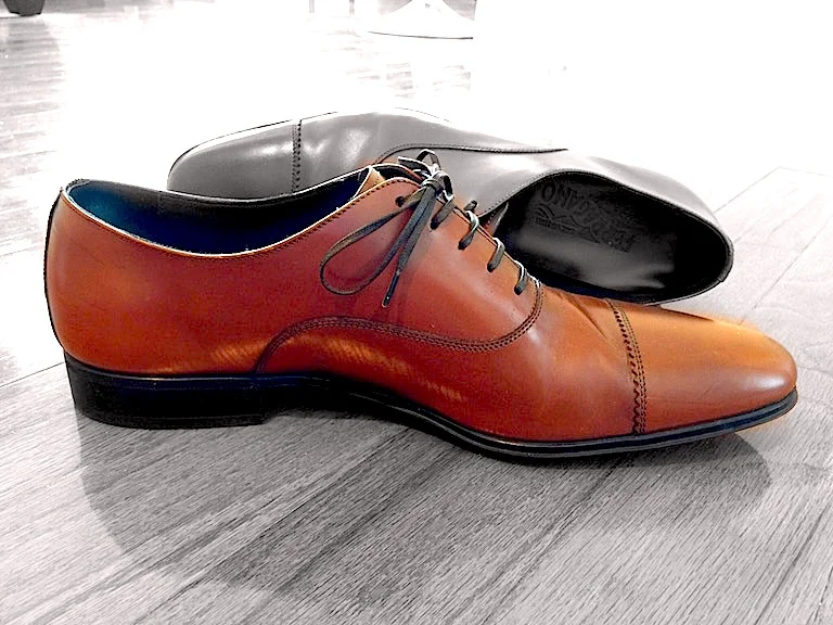 Đặt Giày Đàn Ông Từ Ferragamo Gía Trị Đến US$13,500