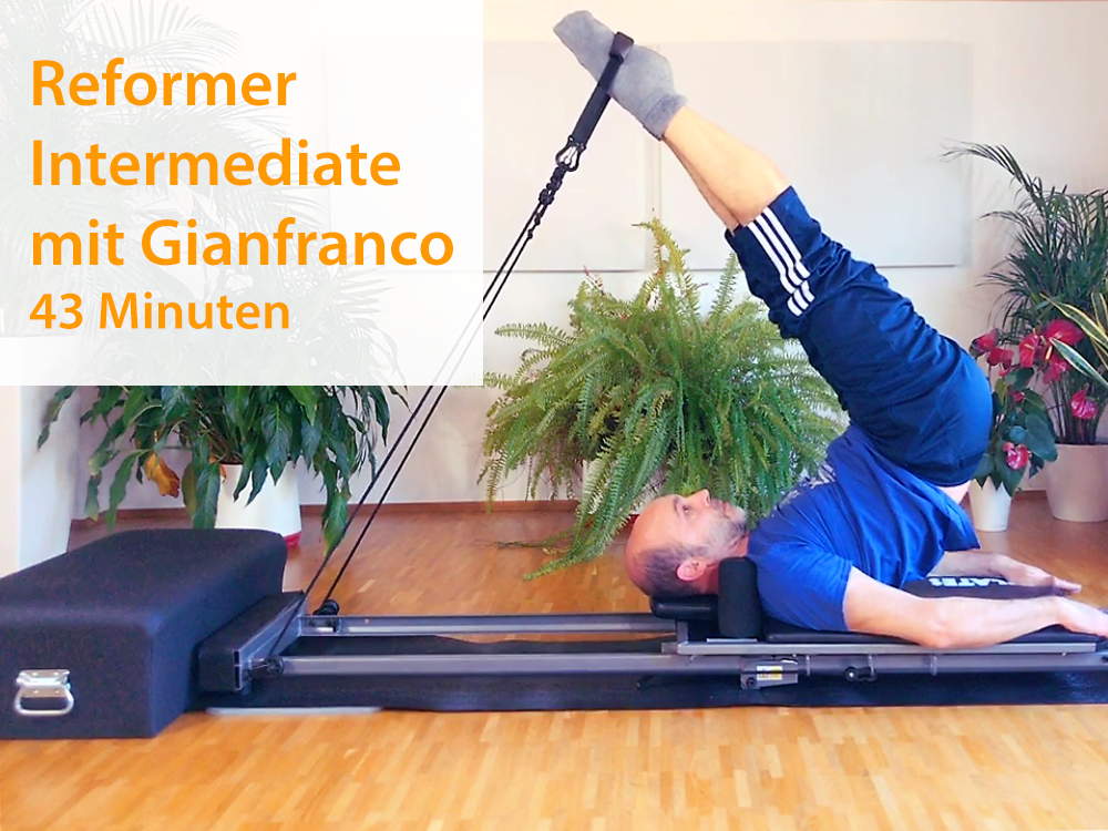 13. Pilates Reformer Intermediate - Gianfranco (43 Minuten) - 17.3.2020Und auch die traditionelle Intermediate Reihenfolge kann man auf dem kleinen AeroPilates-Reformer durchführen. Insgesamt 40 Übungen.Youtube Link: https://youtu.be/-JaEvha8ivgVime…
