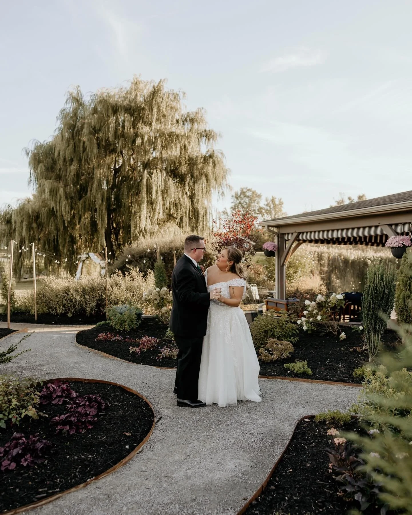 A little peek into yesterday&rsquo;s love story at The Timberlodge ✨ Every detail was perfection, and I can&rsquo;t wait to share more from this beautiful day!
&bull;
&bull;
#TimberlodgeWedding #BuffaloWeddingPhotographer #WNYWeddings #WesternNYWeddi
