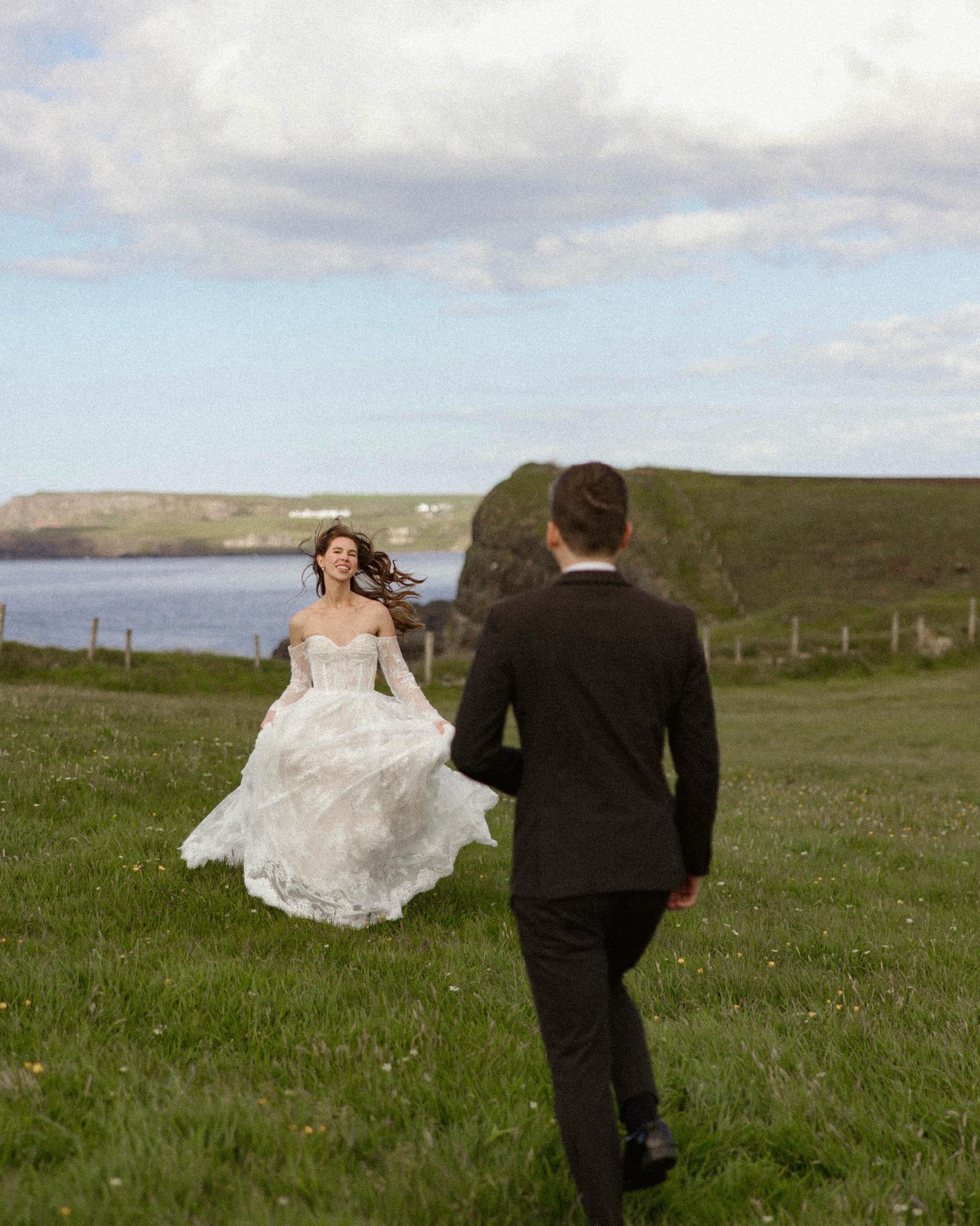 She ran to him like she already knew every chapter of their story. ✨🤍
&bull;
&bull;
Host: @vowandventure.co
Elopement: @madisonandgabriel
Dress: @eleanorsbridal 
&bull;
#DunluceCastle #IrelandWeddingPhotographer #IrelandElopement #NorthernIrelandWed