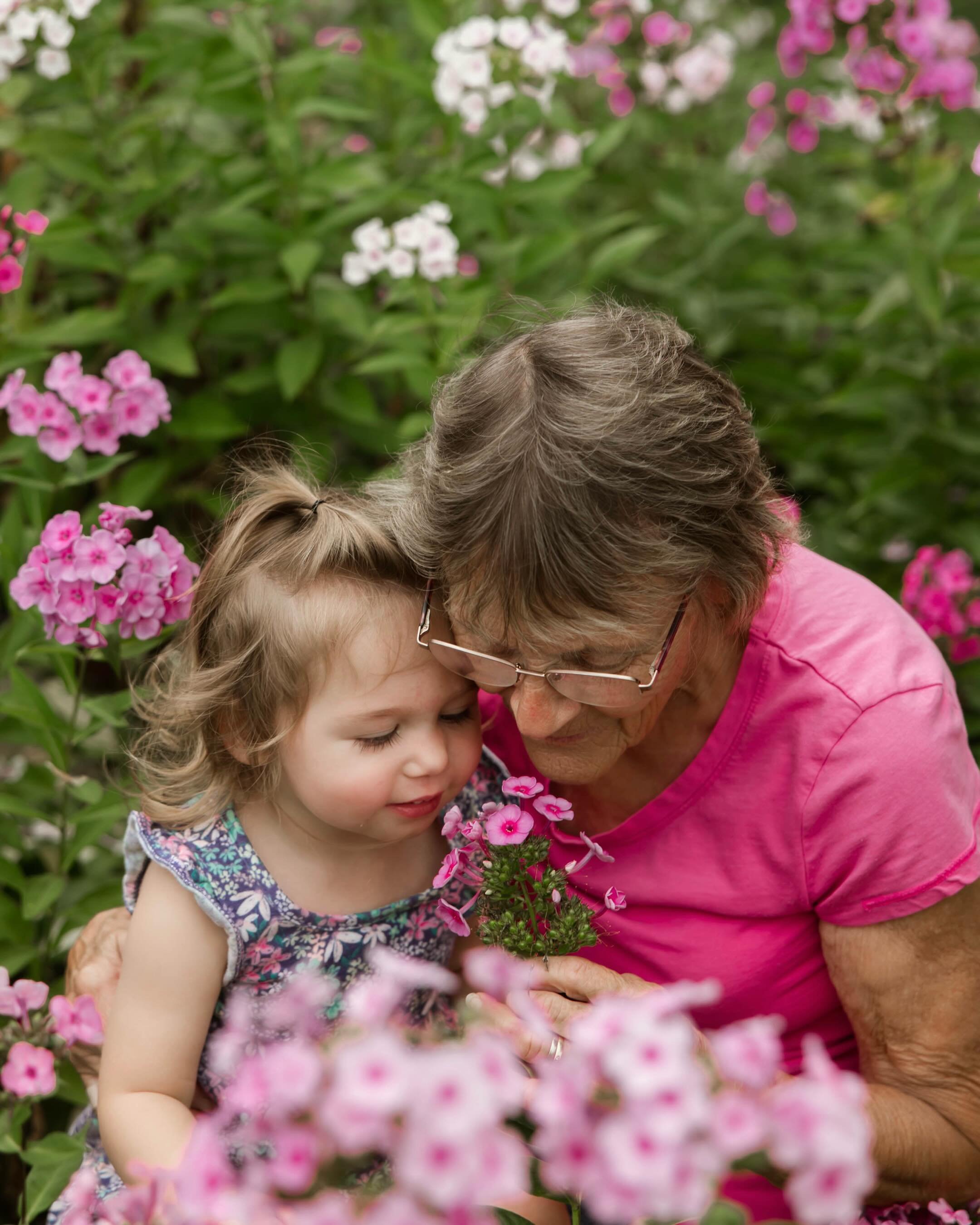 I did a quick little shoot with my grandma and my girls. This first photo made me cry. I can&rsquo;t tell you if it&rsquo;s the pregnancy hormones or the true fact that my girls won&rsquo;t have as much time with my grandma as I did. Time never slows