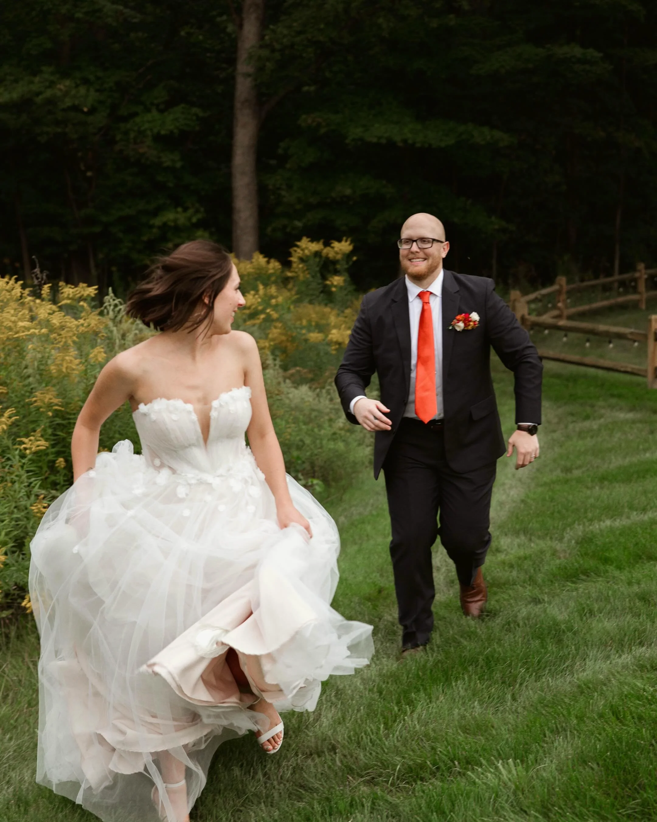 There&rsquo;s something so beautiful about the way a wedding day unfolds when you let go of the forecast and simply be there, surrounded by the people you love, walking toward forever, and making memories you&rsquo;ll never get back. 

Congrats Julie