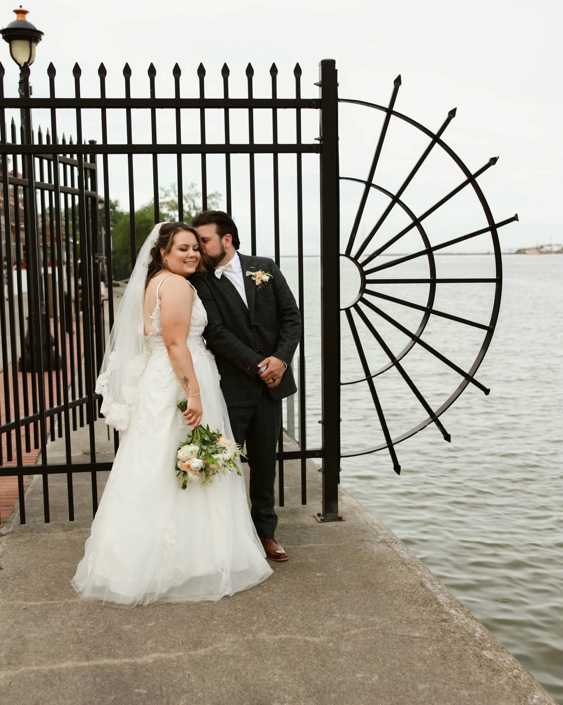 These are the wedding days I&rsquo;ll never get tired of documenting. The in-between moments, the stolen kisses, the happy tears, and all the little pieces that make the day theirs. 🥂💍
&bull;
&bull;
#BuffaloWeddingPhotographer #rochesterweddingphot