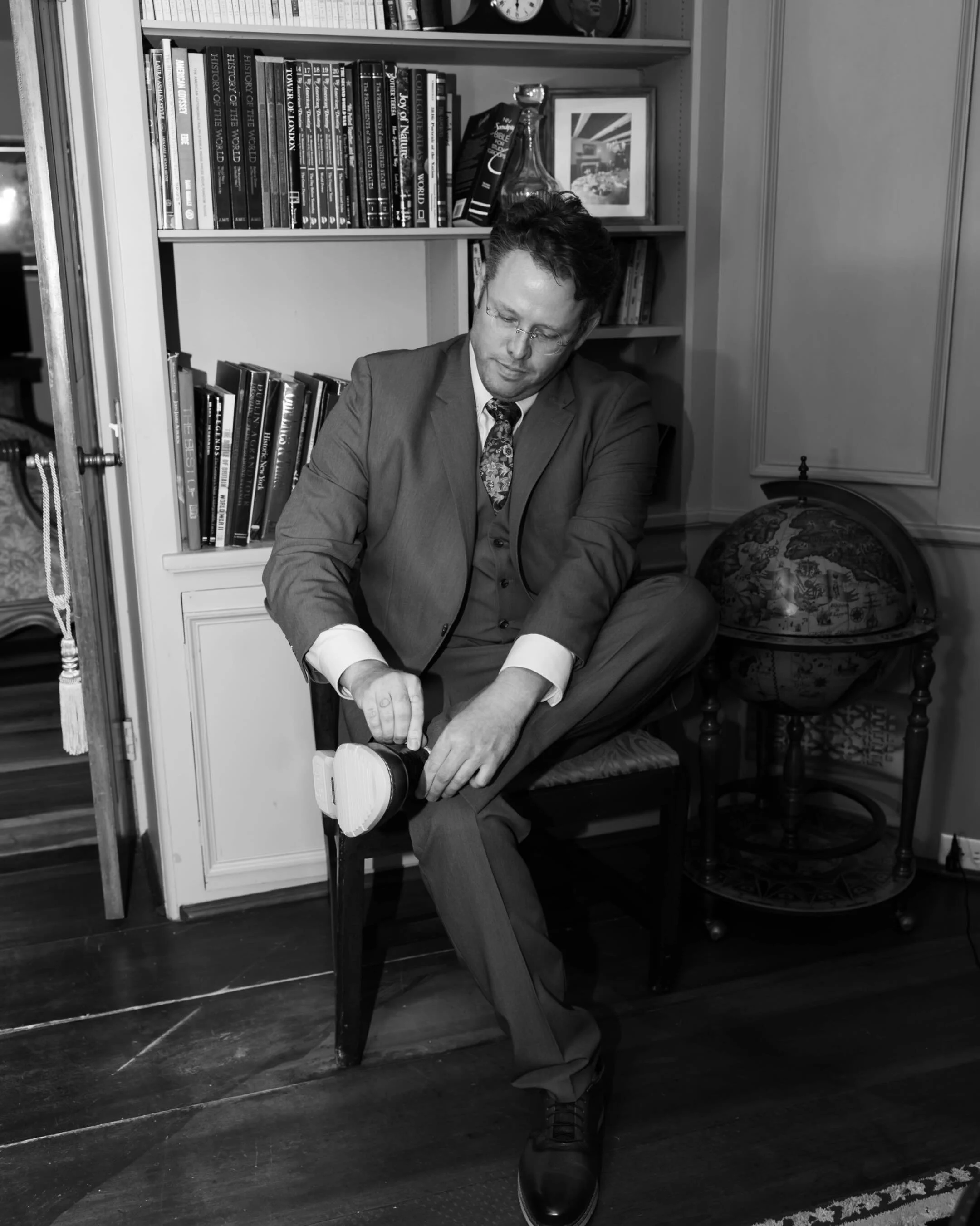 A little timeless, a little unconventional. 🖤
The kind of portrait that feels like it belongs in another era &mdash; tailored suits, quiet moments, and all the little details that make a person them.
&bull;
&bull;
#BuffaloPortraitPhotographer #MensP