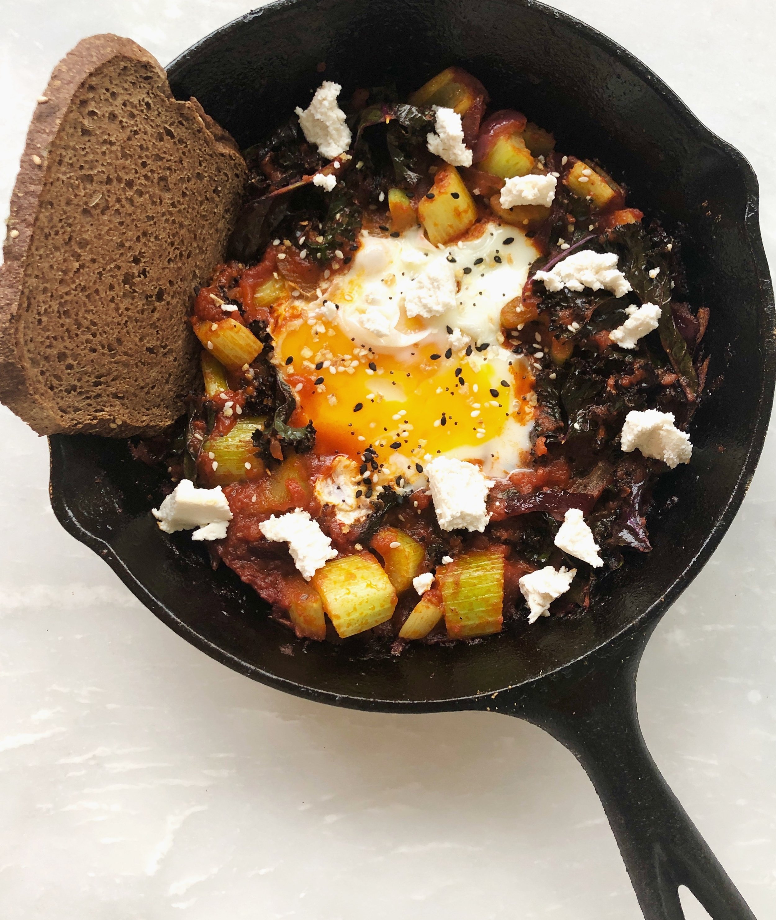 6 Benefits Of Cooking In Cast Iron - Lily Nichols RDN