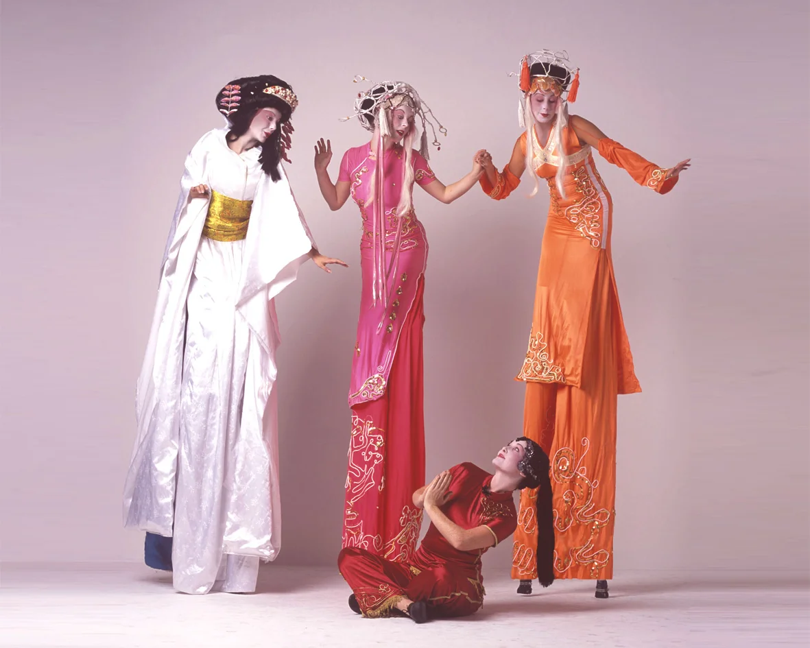 Geishas, stilt performance, Divine Company.jpg