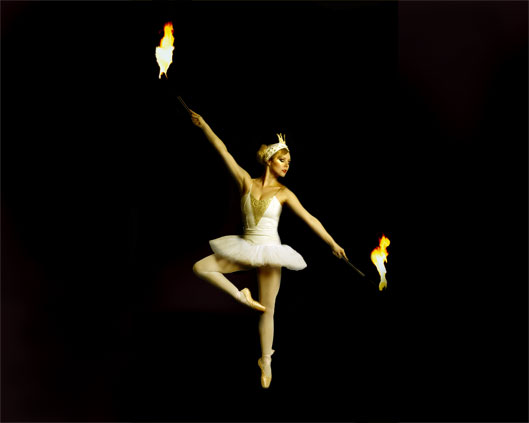 The London Cirque Ballet, fire performance, Divine Company.jpg