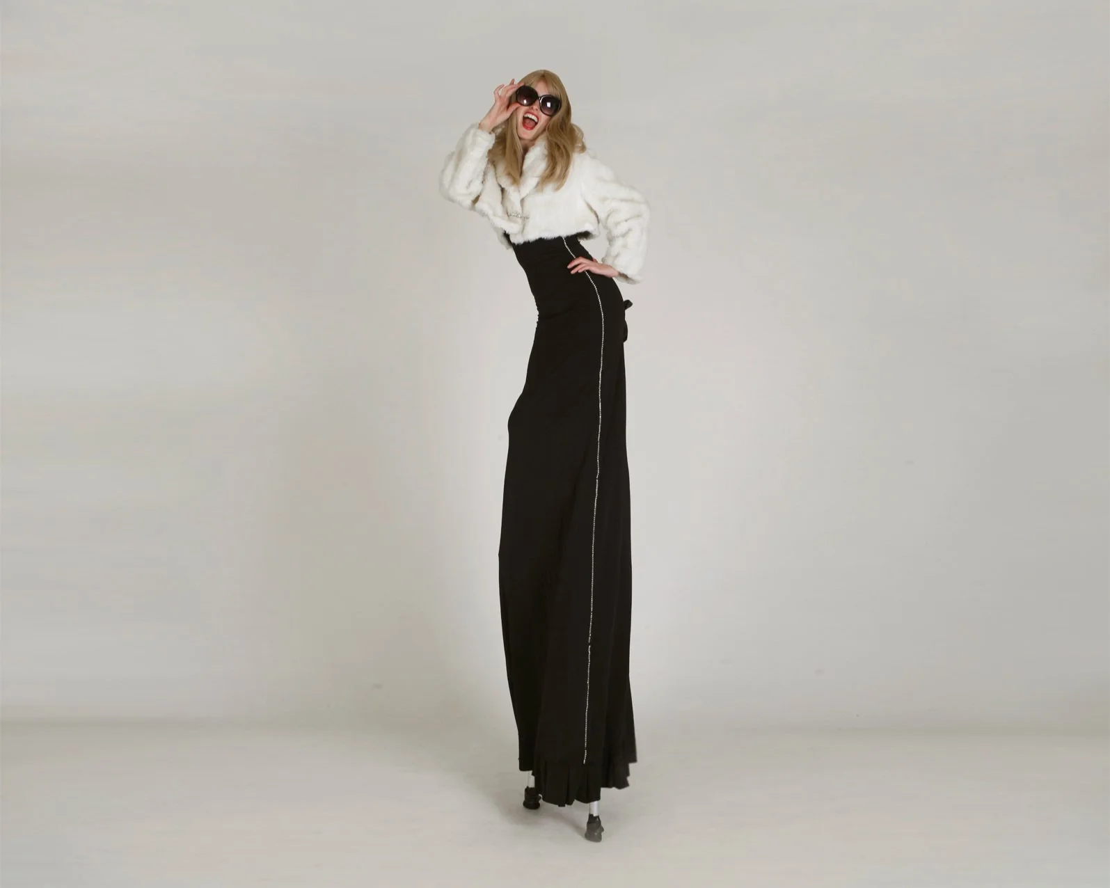Fashion%2C+stilt+performance%2C+Divine+Company.jpg