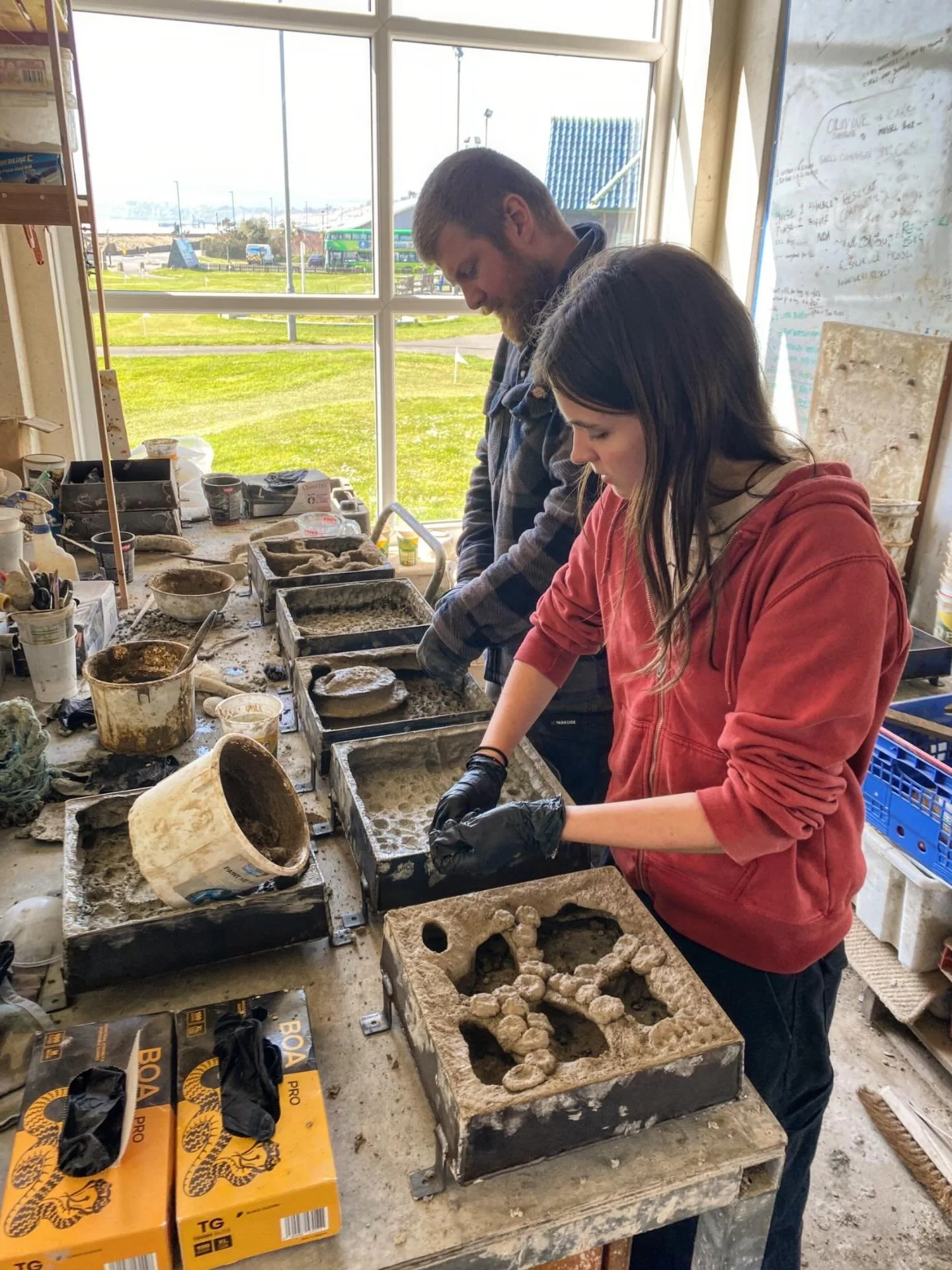 Creative practitioner Eleni MacBean, graduate from @unicreativearts , visited us at our studio recently. Great to show her around our studio and Science Beach, and to hear about her excellent university work in the field of Nature Inclusive Design. W