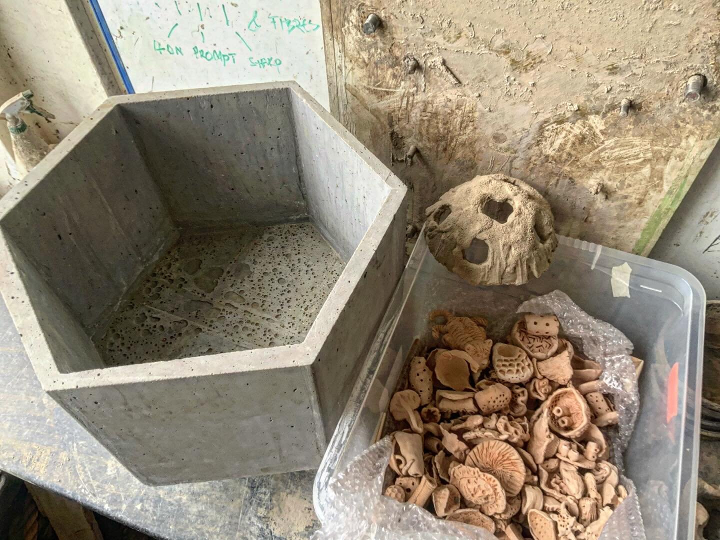 Work is about to begin on a SeaHive Pool destined for @futurebuildnow in London in May this year. The completed unit will take centre stage at @theconcretecentre exhibition stand there.
SeaHive Pool is a brilliant collaboration between @cubex.industr