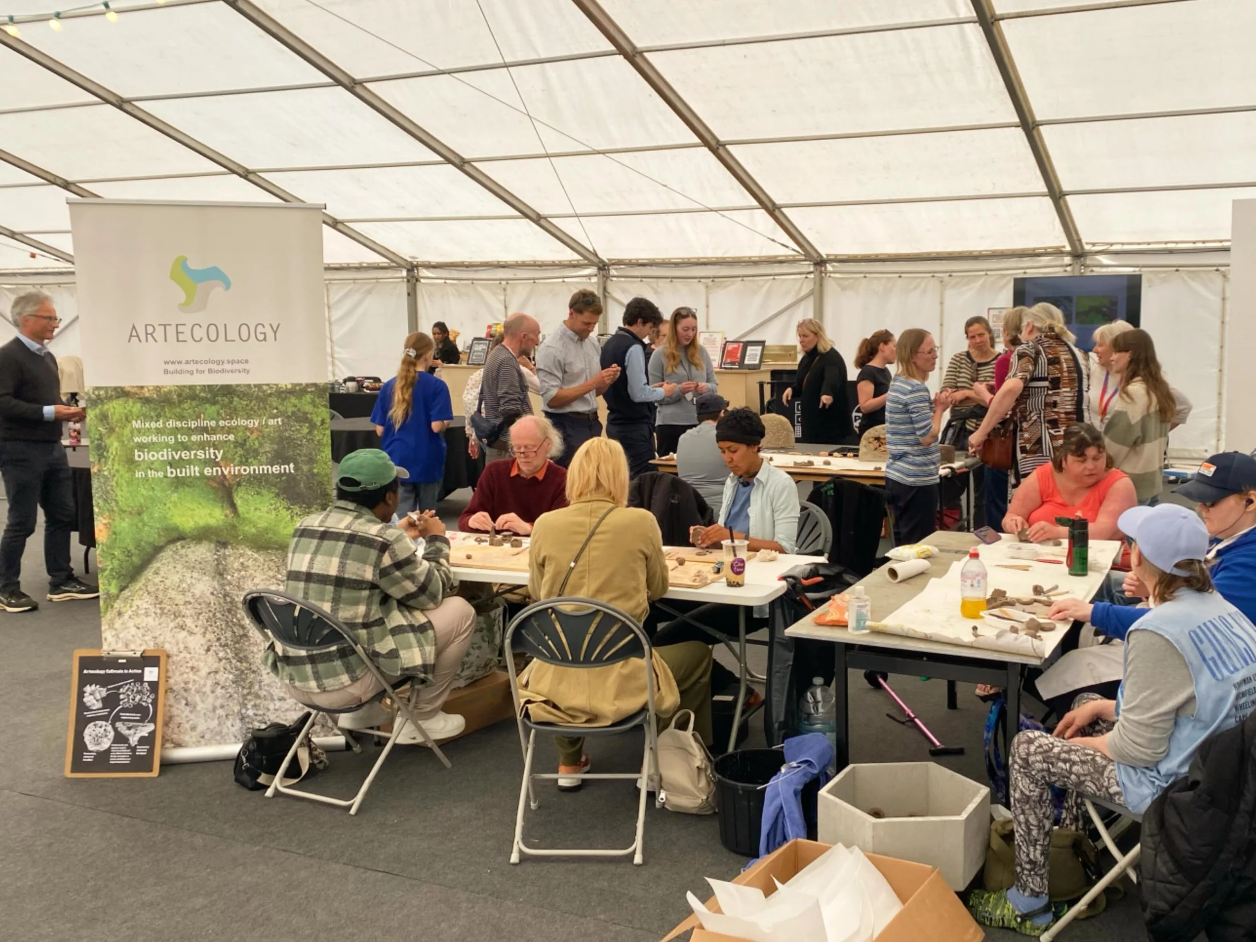 A brilliant mix of students, passers-by, regulators, public health experts, marina staff, civil servants, innovation funders, creative practitioners,&hellip;.the list goes on,&hellip; joined our Habitat Harbours CoCreate drop-in event at @portsmouthg