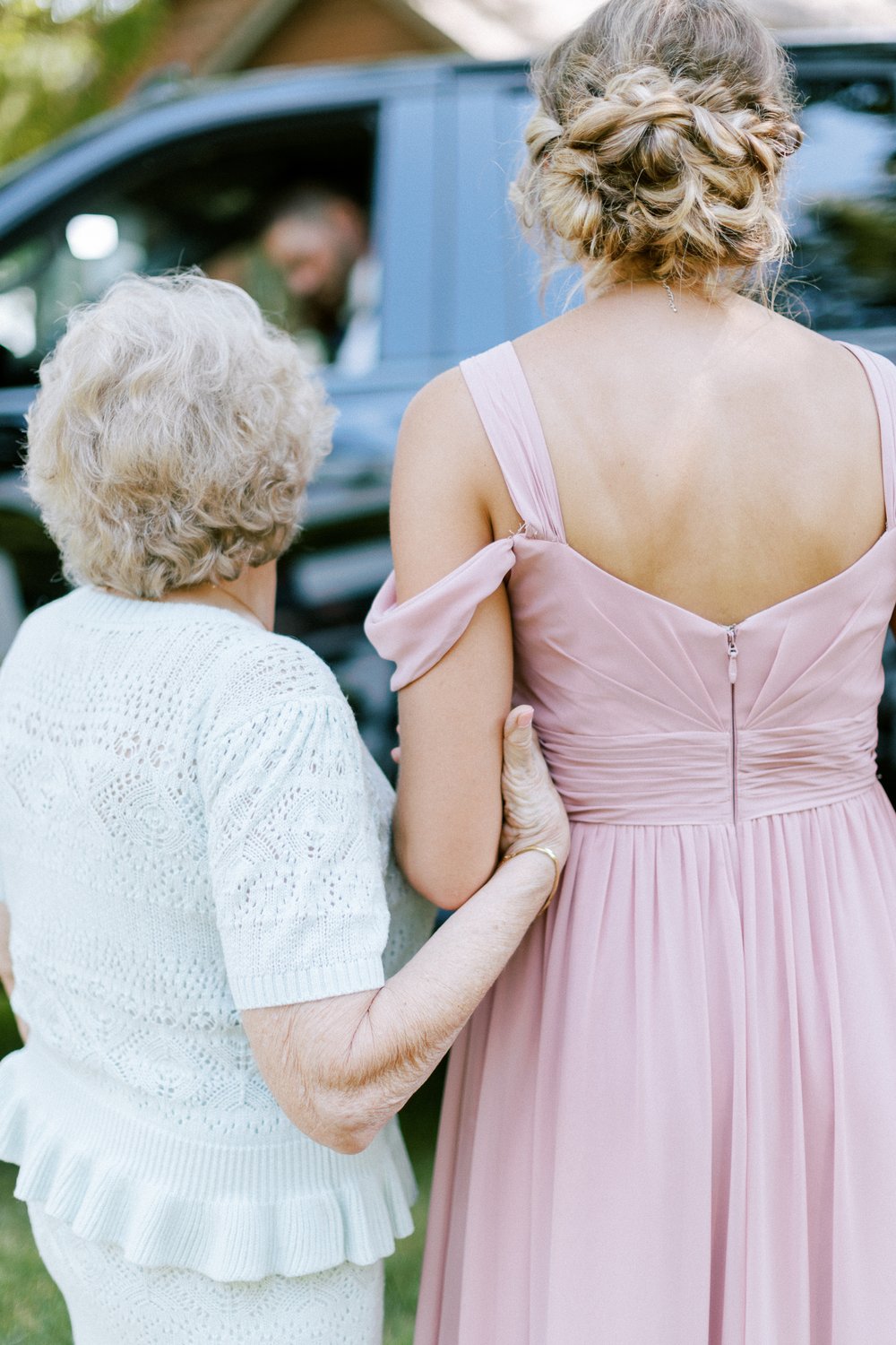 grandma and granddaughter at wedding