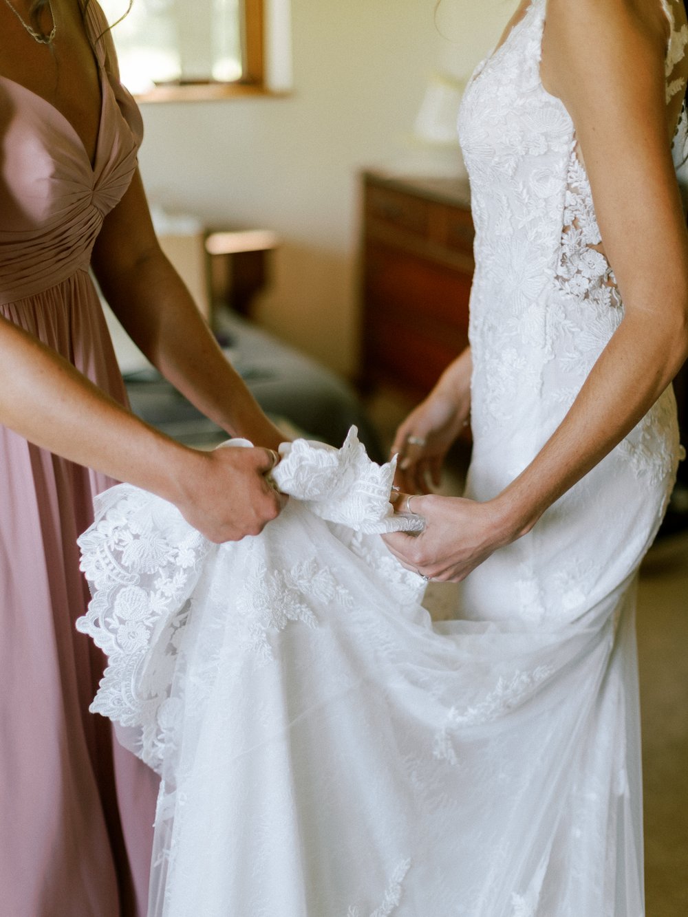 bride getting ready