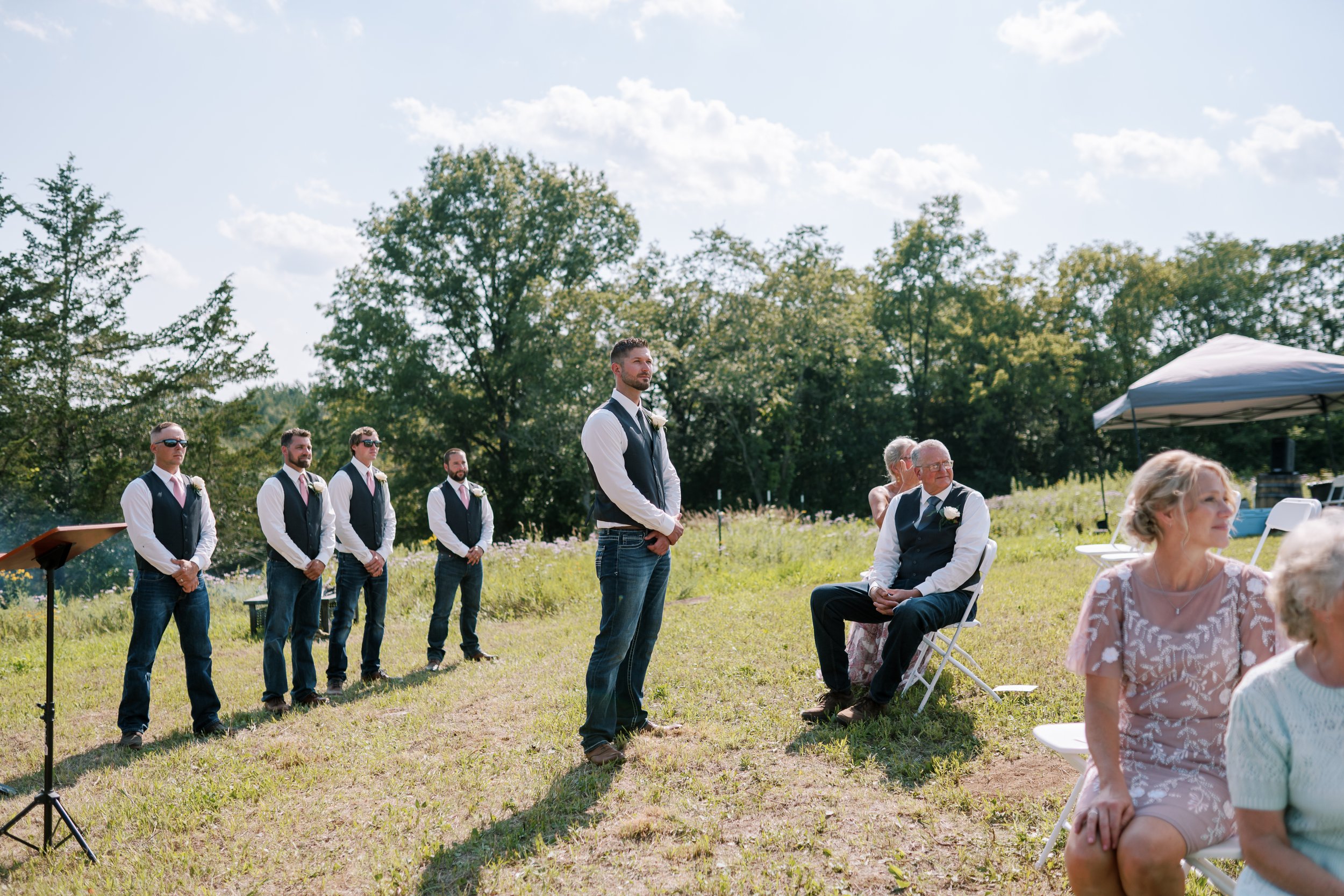 groom waiting for bride